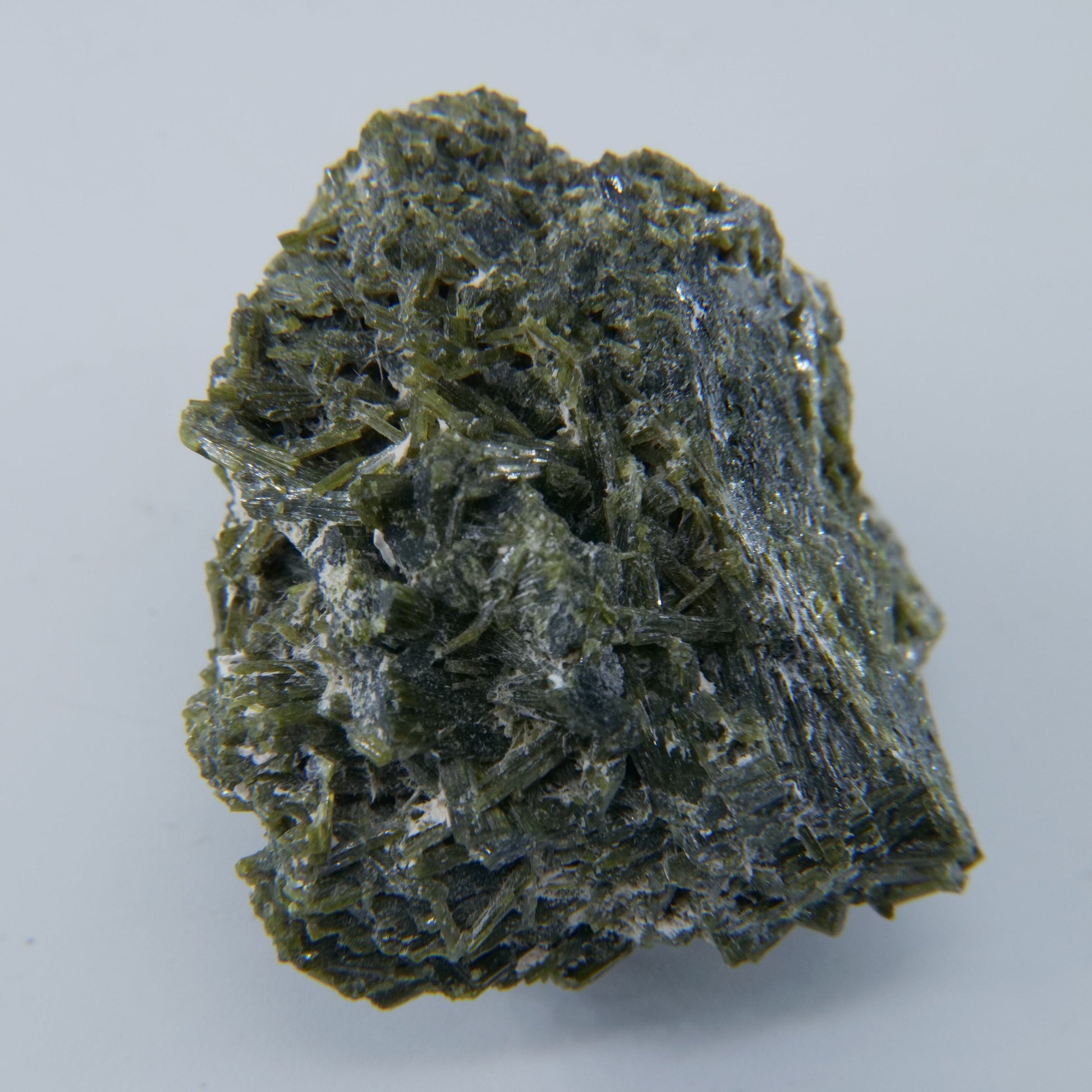 Epidote Specimen Pakistan Grade A 85g - Luna Panther