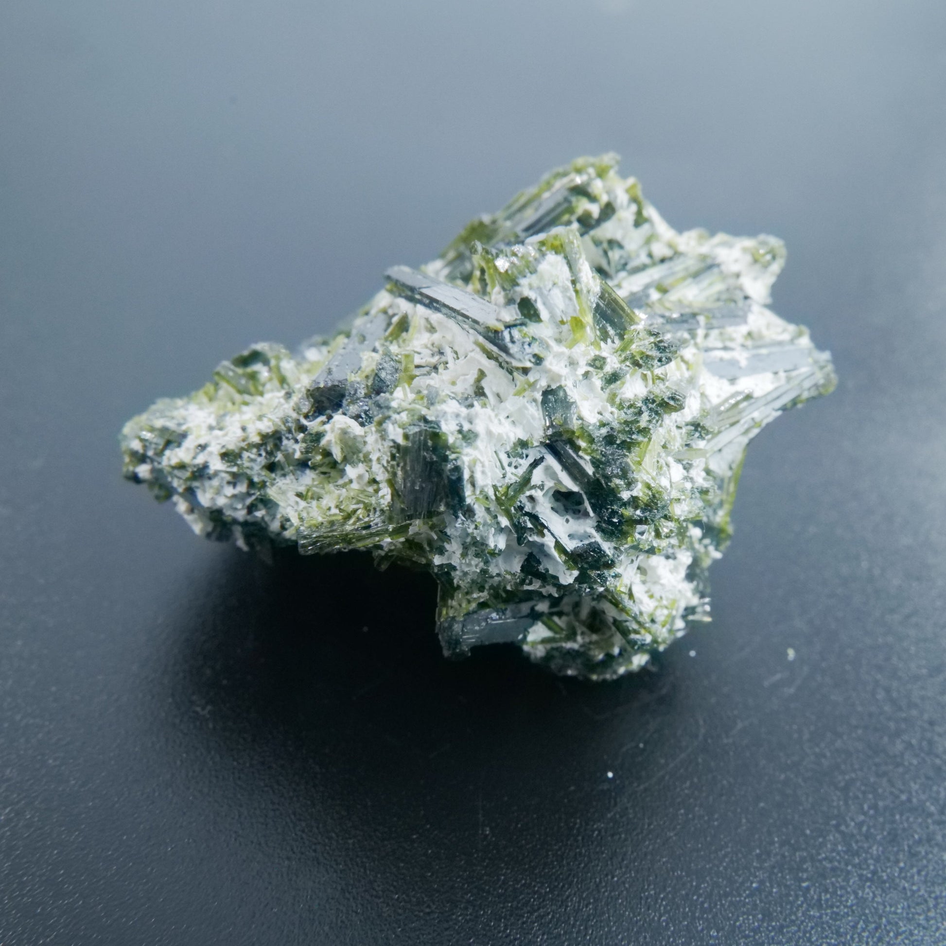 Epidote Specimen with Calcite Grade A Pakistan 28g - Luna Panther