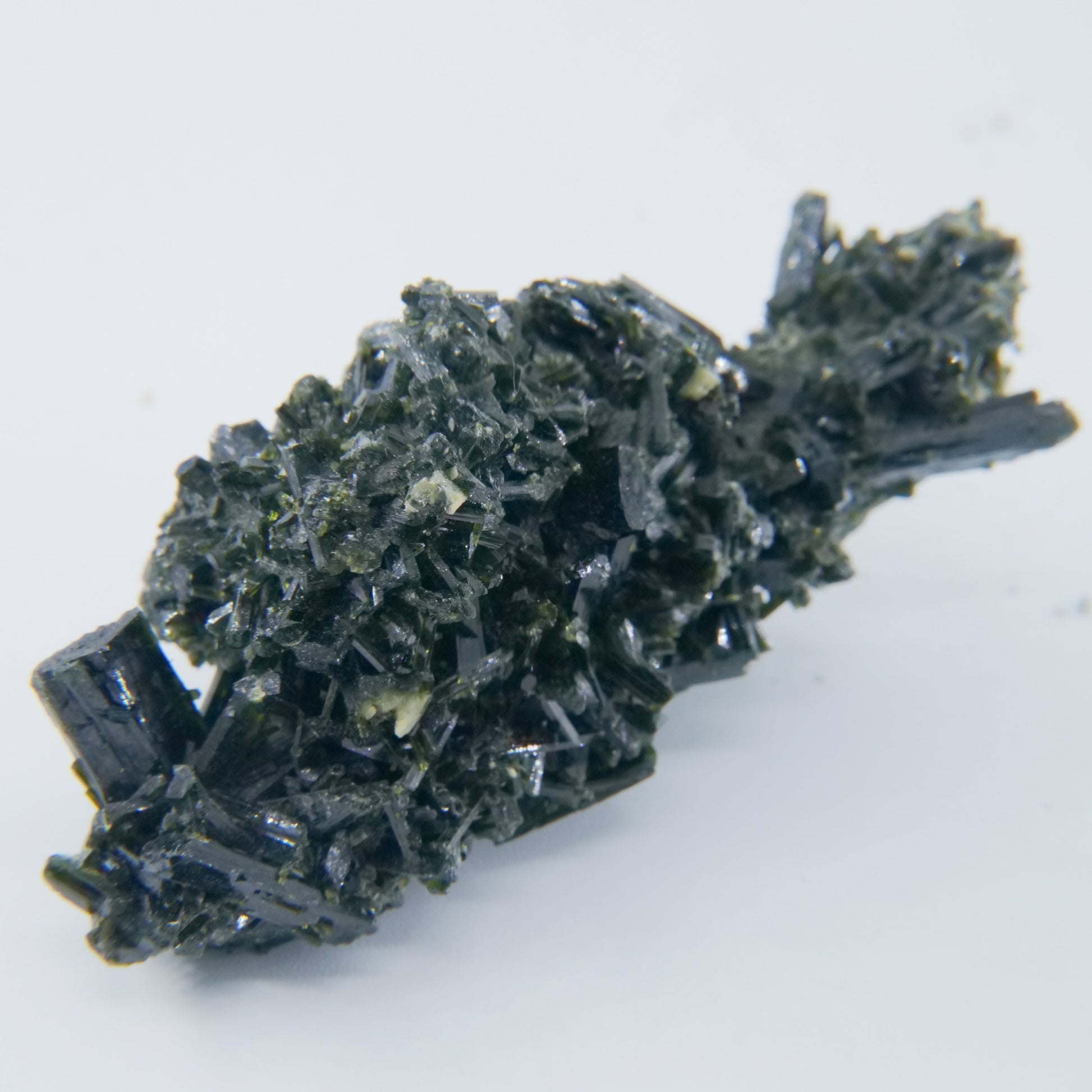 Epidote Speciment Grade A Pakiistan 51g - Luna Panther