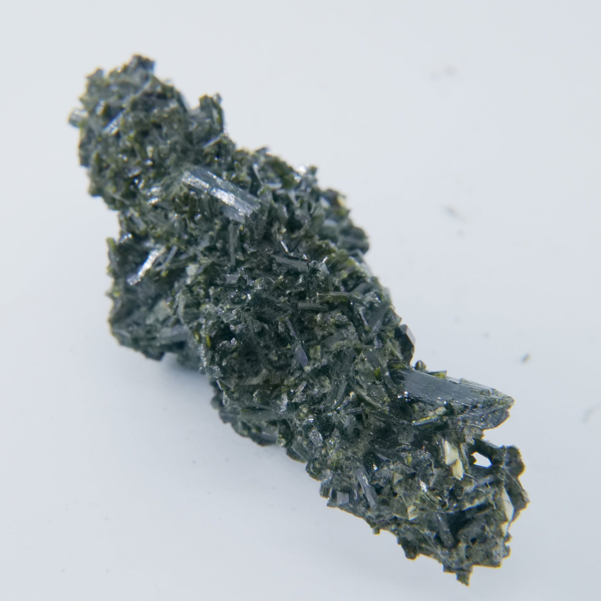 Epidote Speciment Grade A Pakiistan 51g - Luna Panther