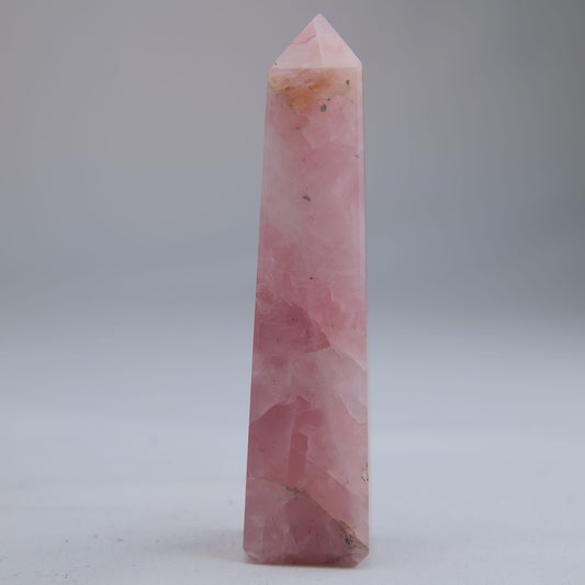 Rose Quartz Tower 87g front