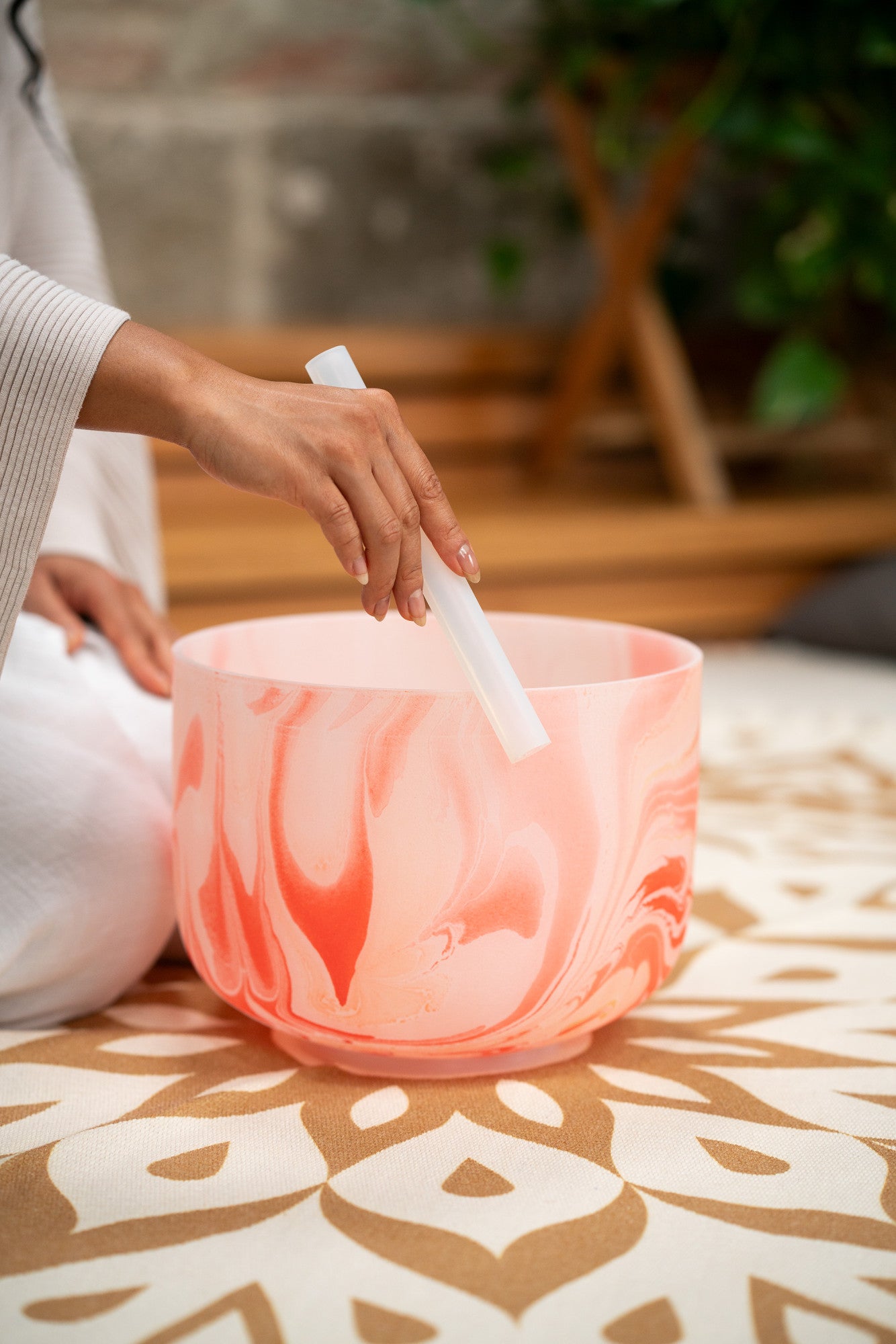 MEINL Sonic Energy Marble Crystal Singing Bowl 10" - D4/Sacral Chakra/432 Hz - Orange detail view 3 at Luna Panther