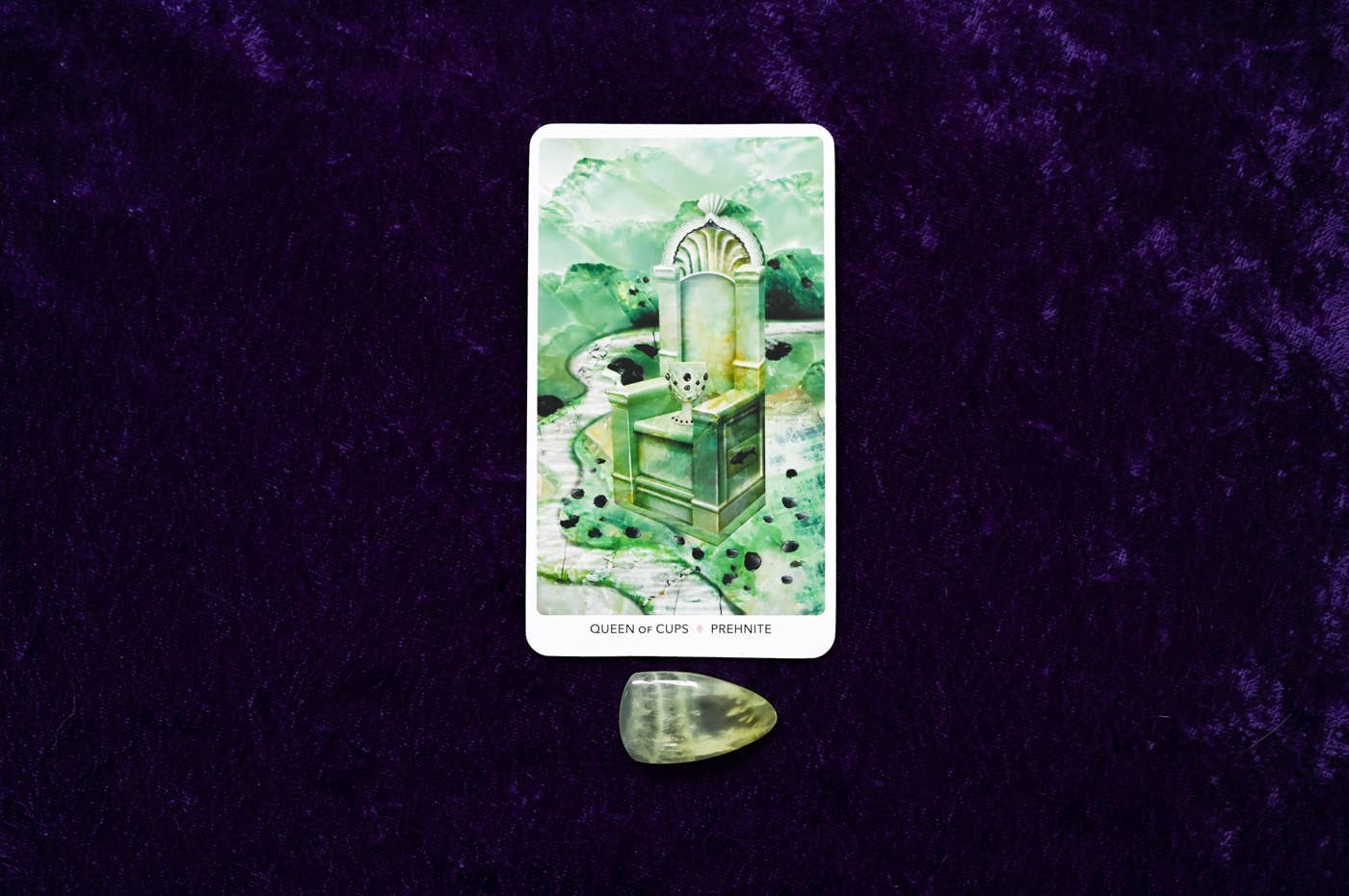Crystal Keys Tarot: 78 Cards & 176-Page Full-Color Guidebook: Paperback; 220 pages / English