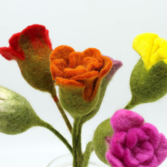 Felt Flowers - Roses (assorted colours) - Luna Panther alternate view