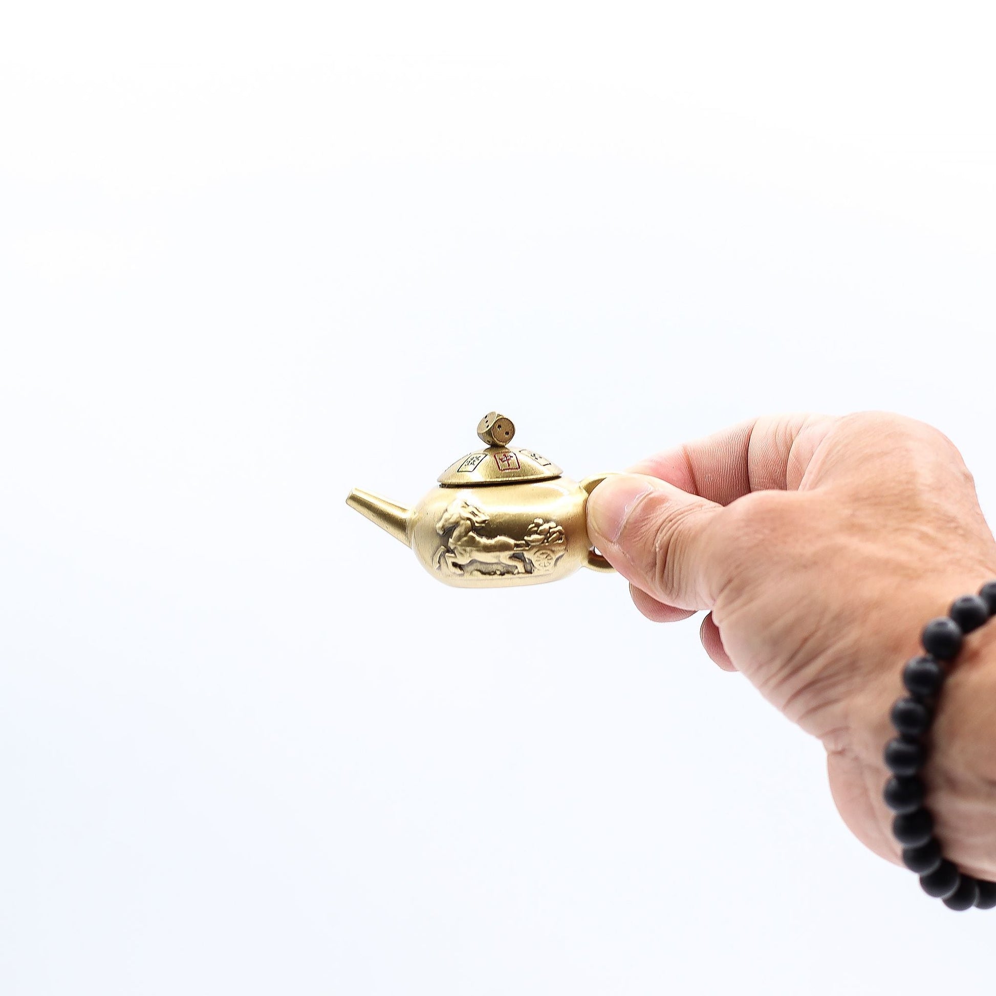 Feng Shui Fortune - Lucky Teapot with Dice Spin - Luna Panther