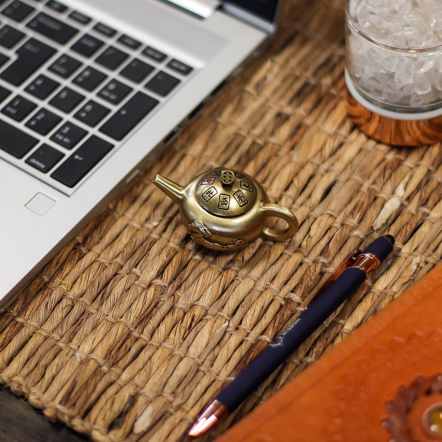 Feng Shui Fortune - Lucky Teapot with Dice Spin - Luna Panther