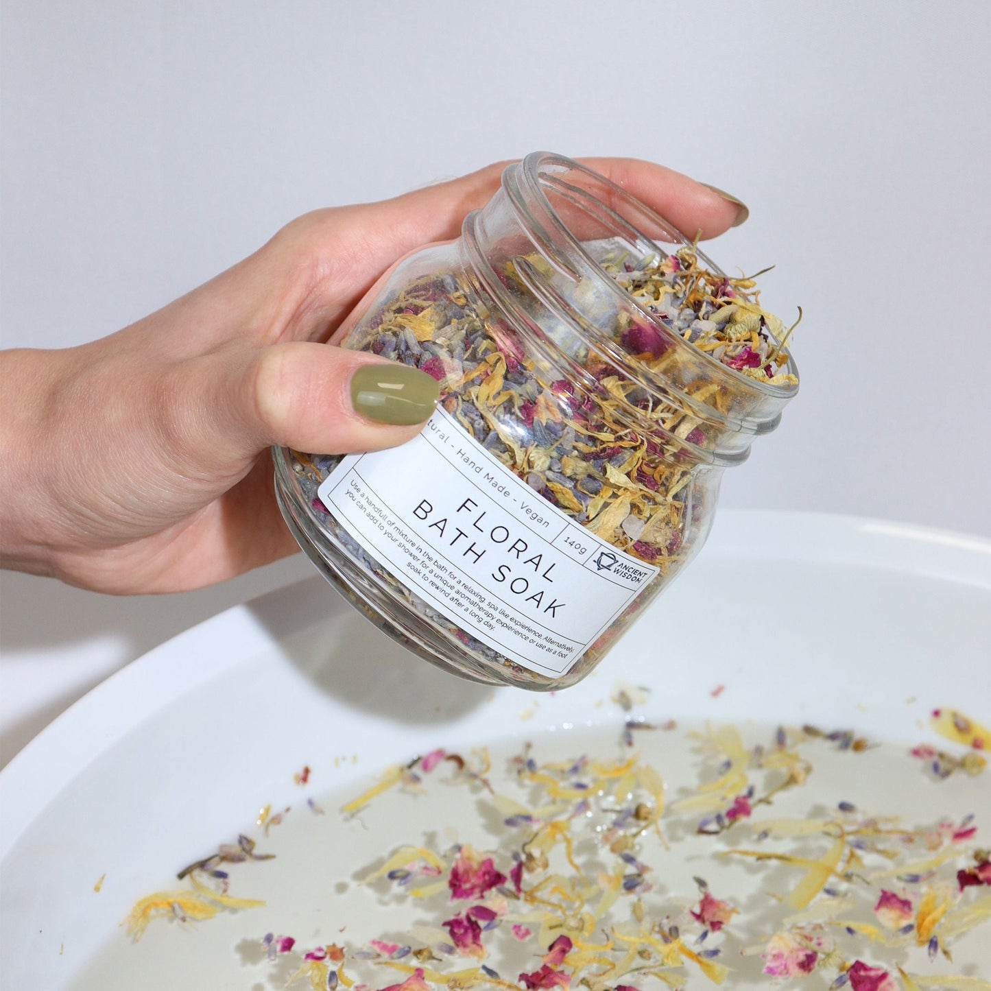 Floral Bath Soak - Natural - 140g - Luna Panther