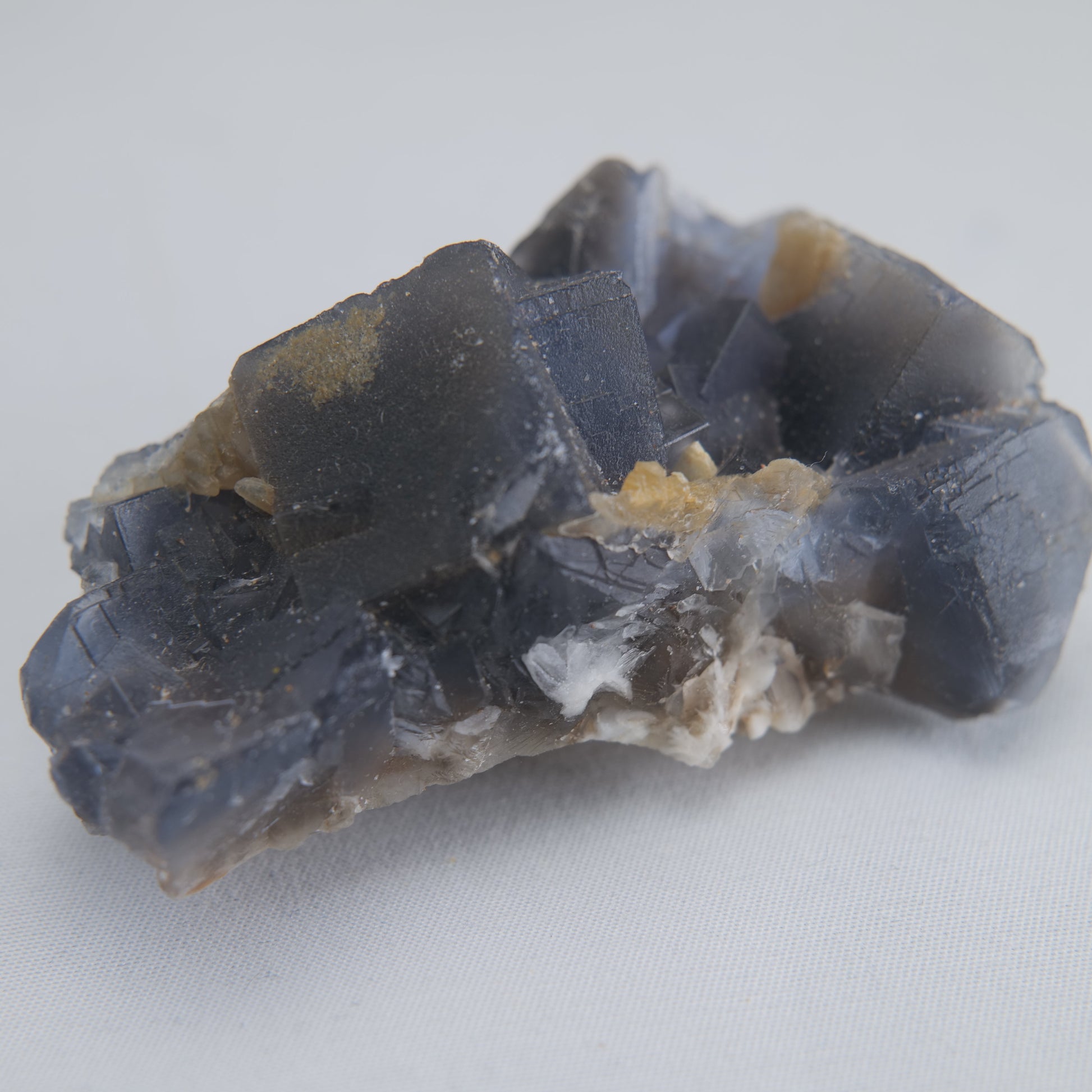 Fluorite Specimen Pakistan 102g - Luna Panther