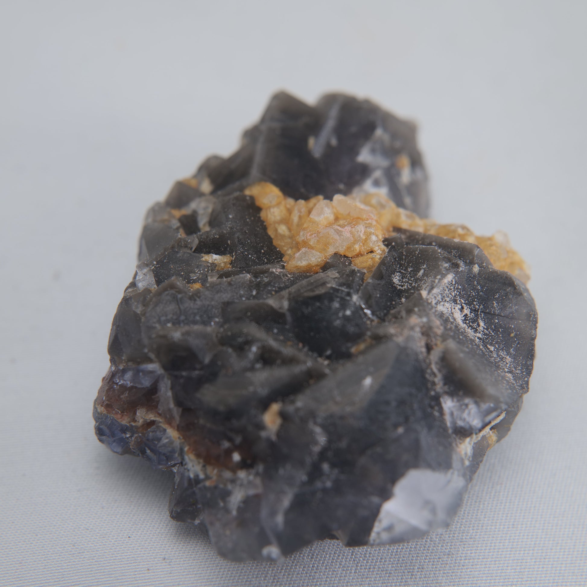 Fluorite Specimen Pakistan 108g - Luna Panther