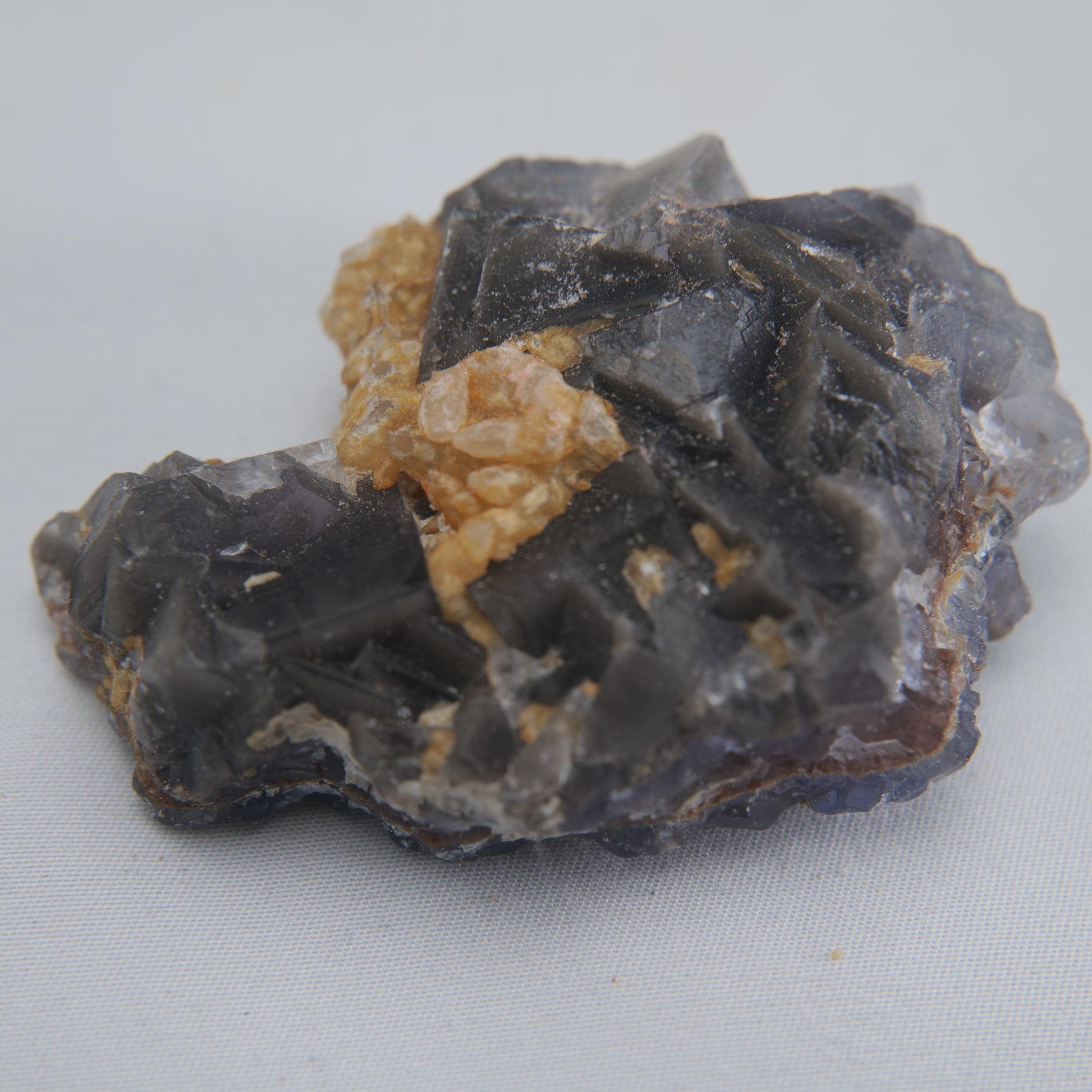 Fluorite Specimen Pakistan 108g - Luna Panther