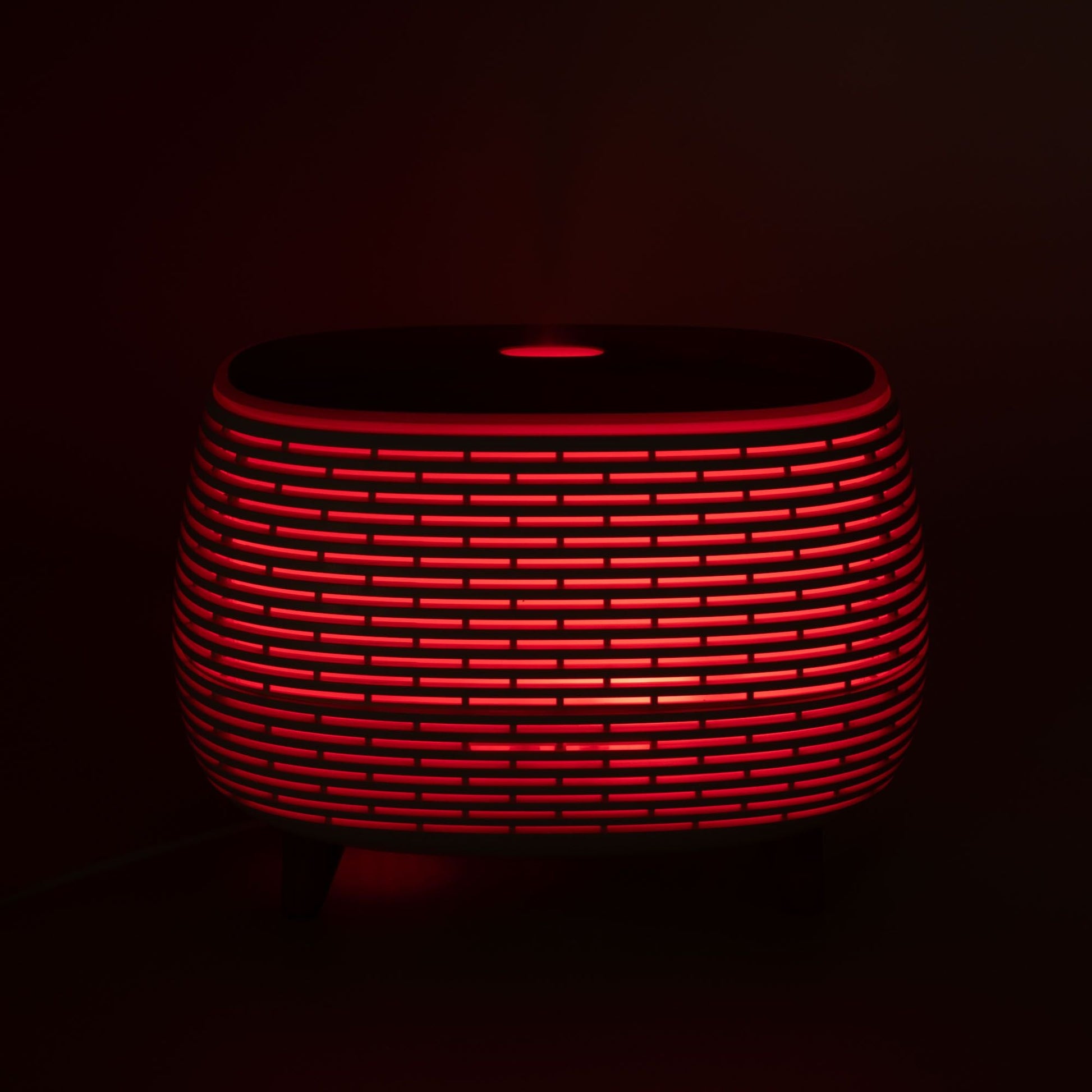 Futuristic Ribbed Aroma Diffuser with Colour - Changing Light - Luna Panther