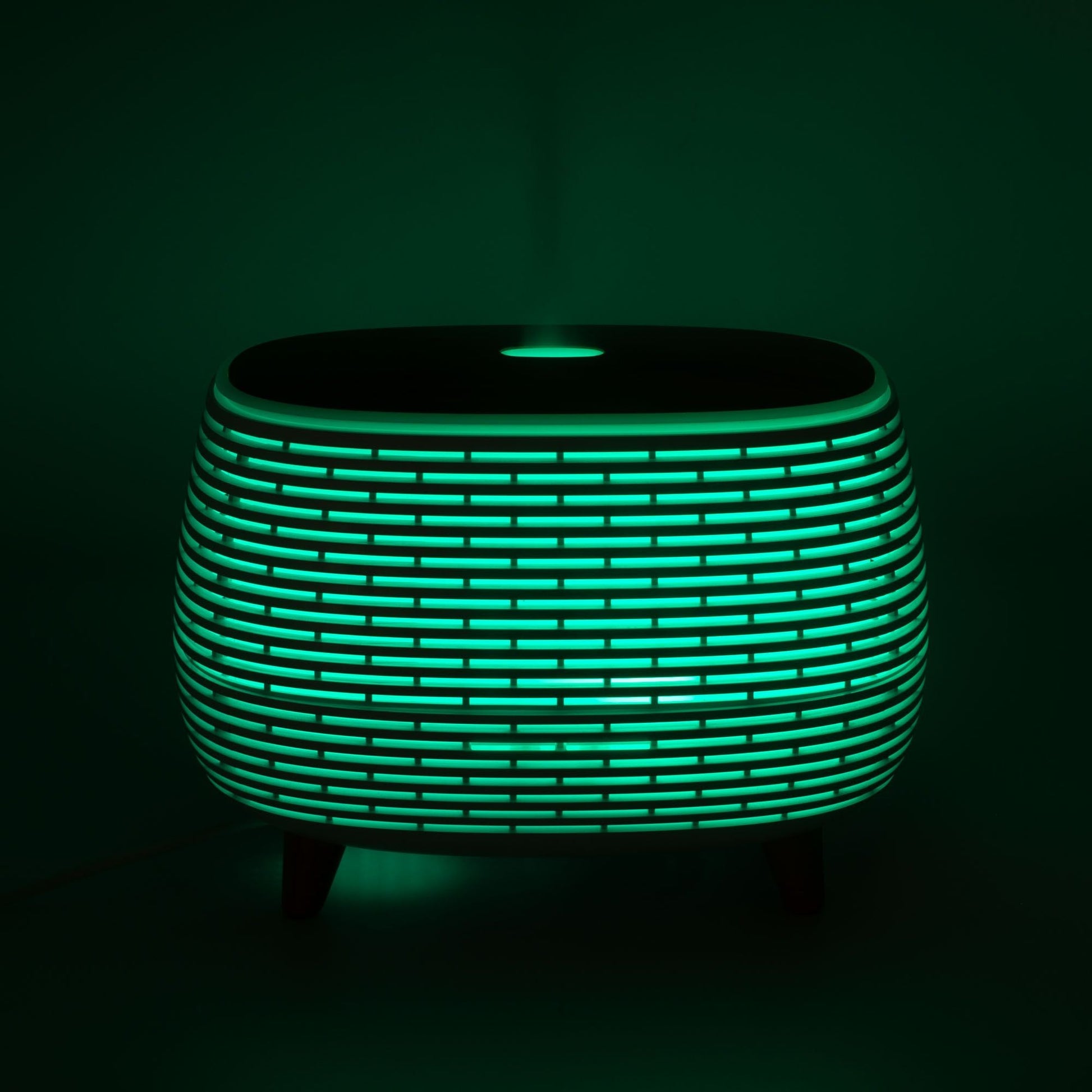 Futuristic Ribbed Aroma Diffuser with Colour - Changing Light - Luna Panther