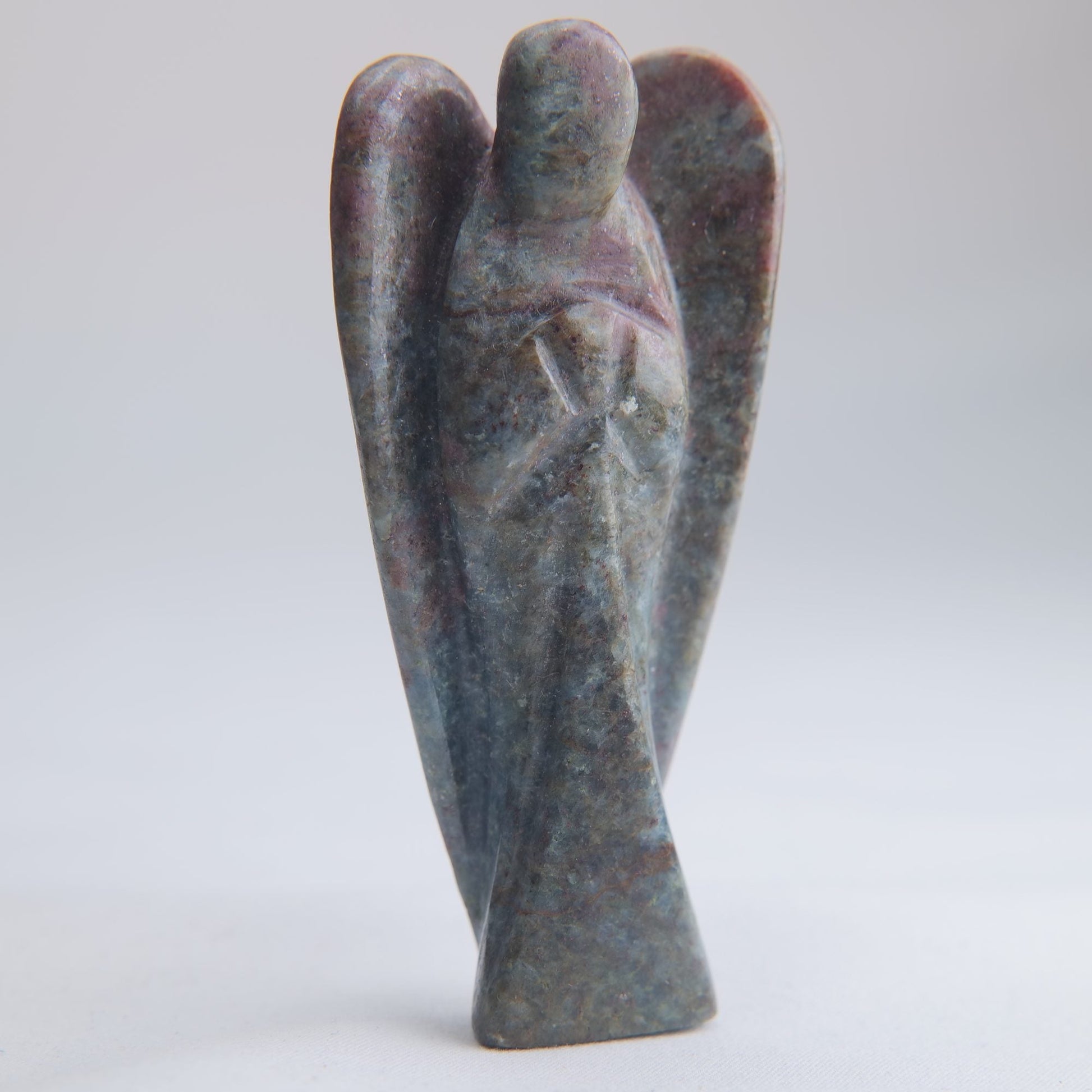 Garnet Angel Carving 79g 80mm - Luna Panther