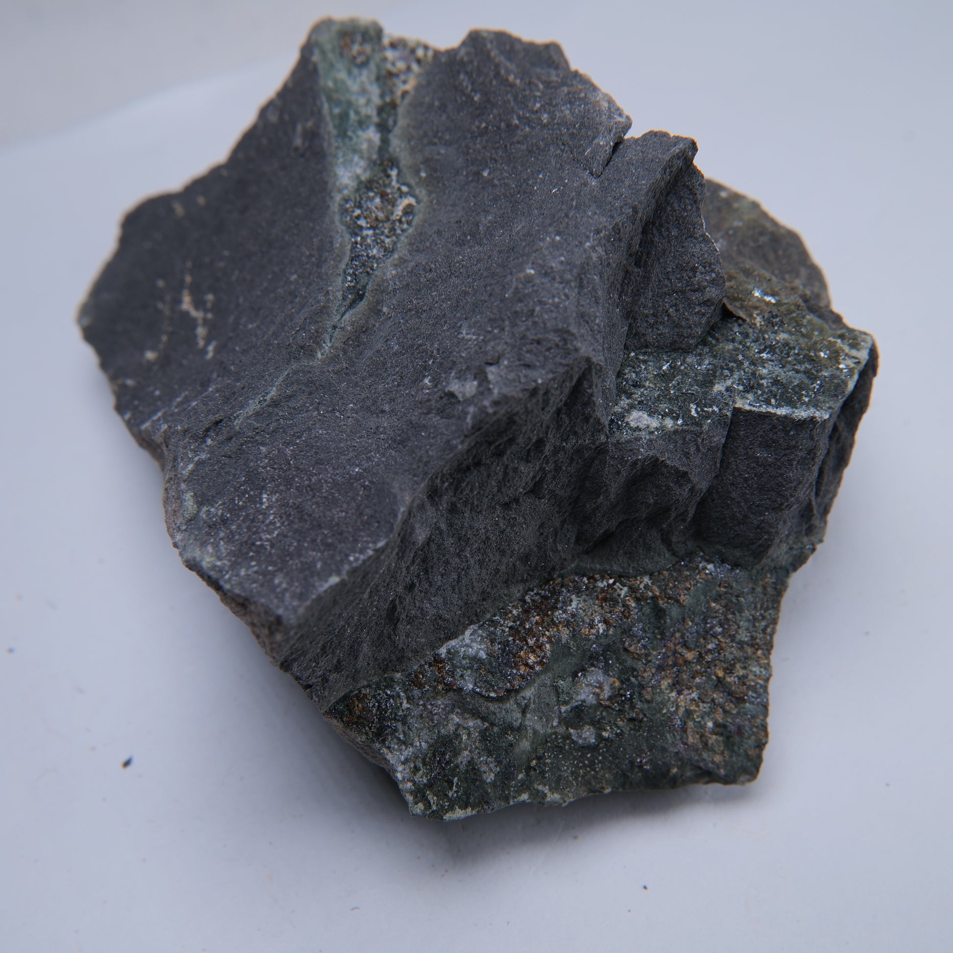 Green matrix mineral specimen with quartz veining, 458g, 120 x 70 x 50mm