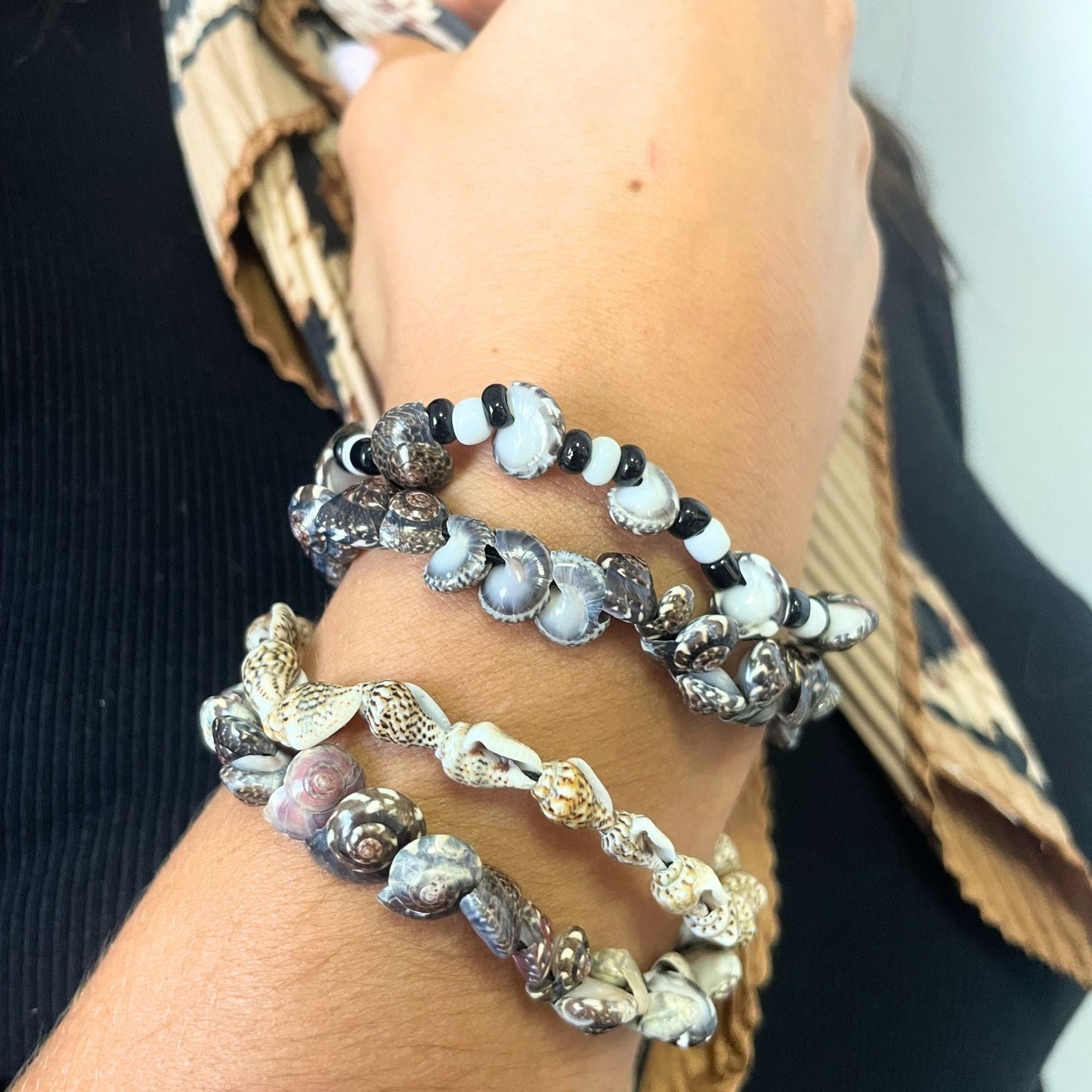 Handmade Friendship Bracelets - Tiny Besti Beach Shells (asst) - Luna Panther