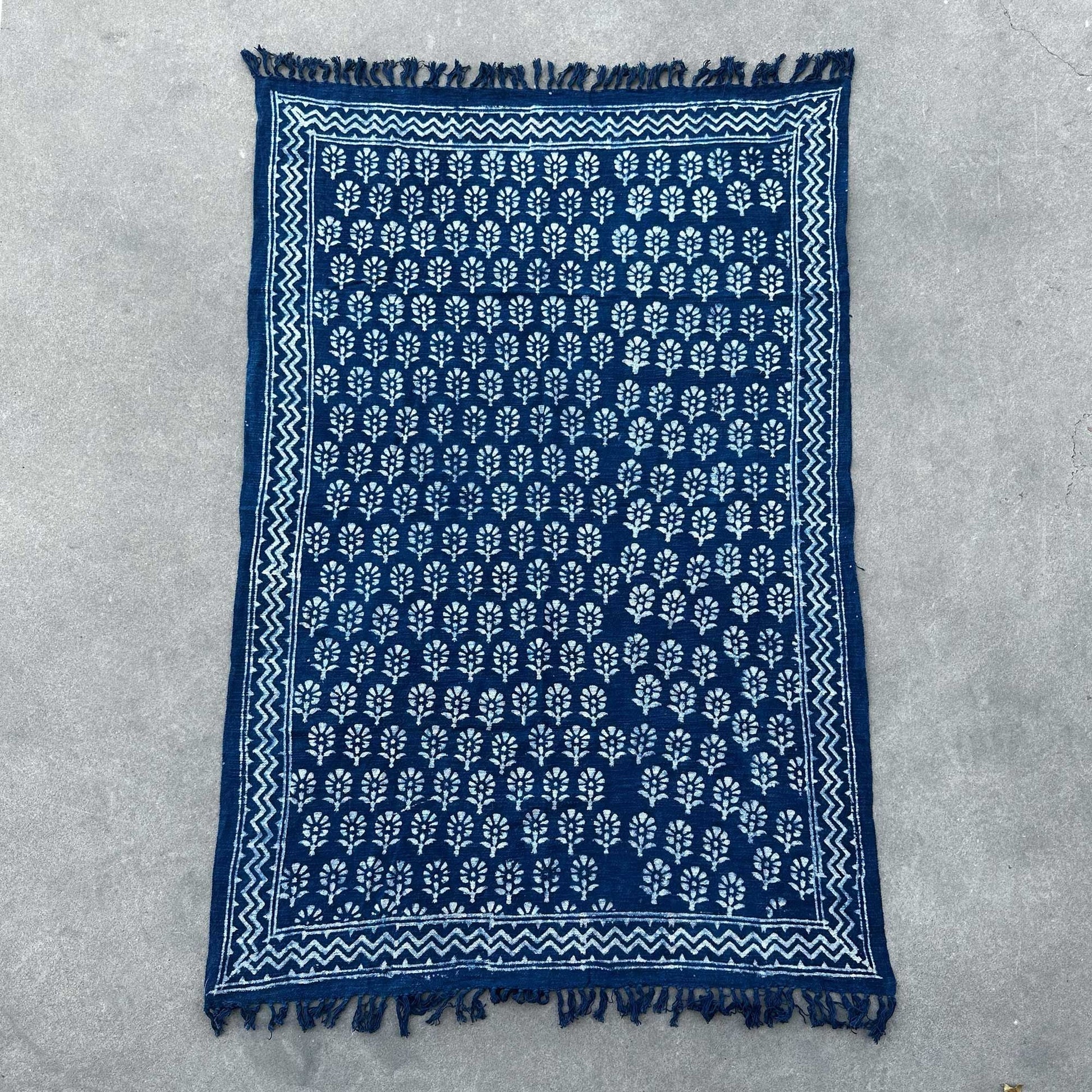 Handmade Indigo Throw - 170x120cm - Chhota Flower - Luna Panther