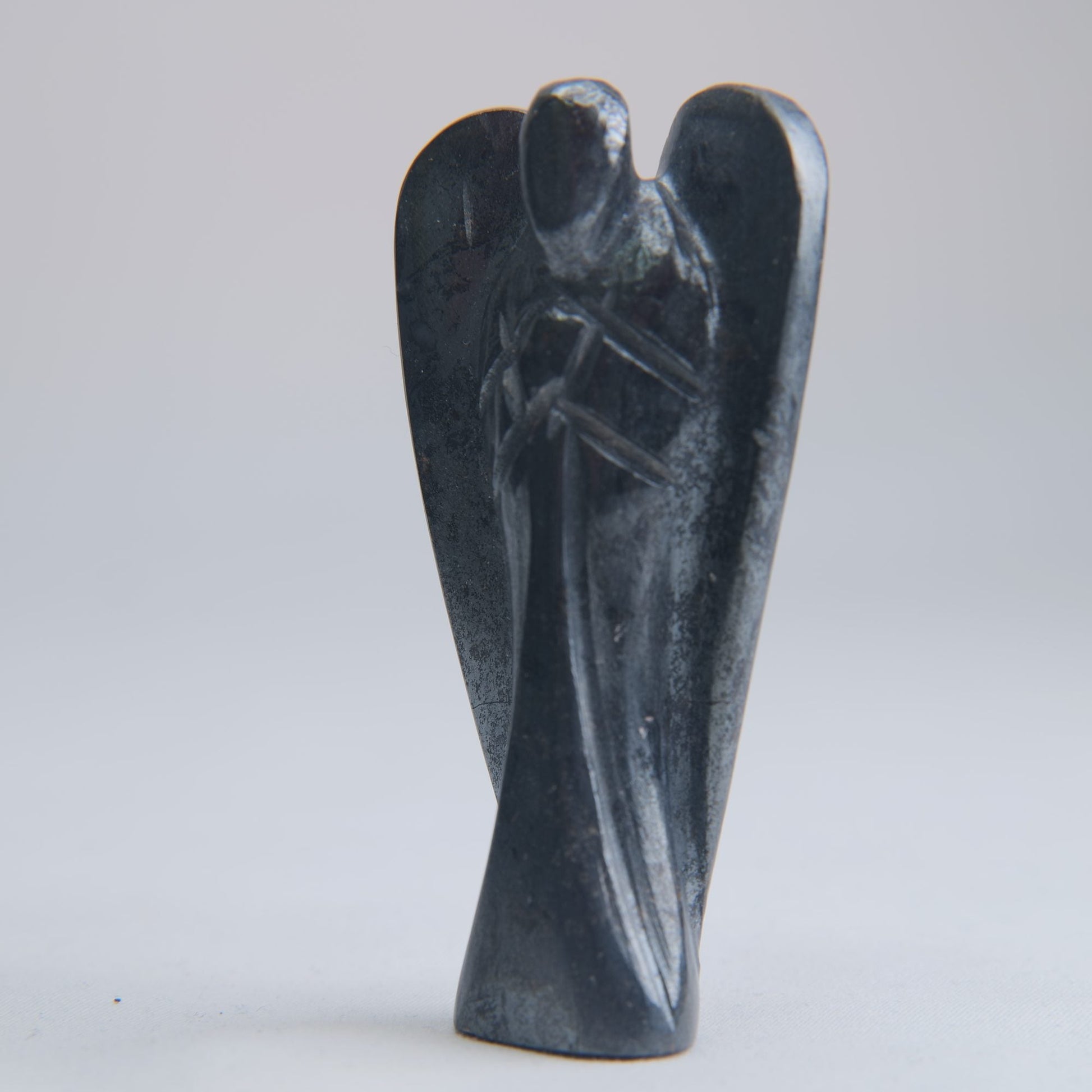 Hematite Crystal Angel 90g 78mm - Luna Panther