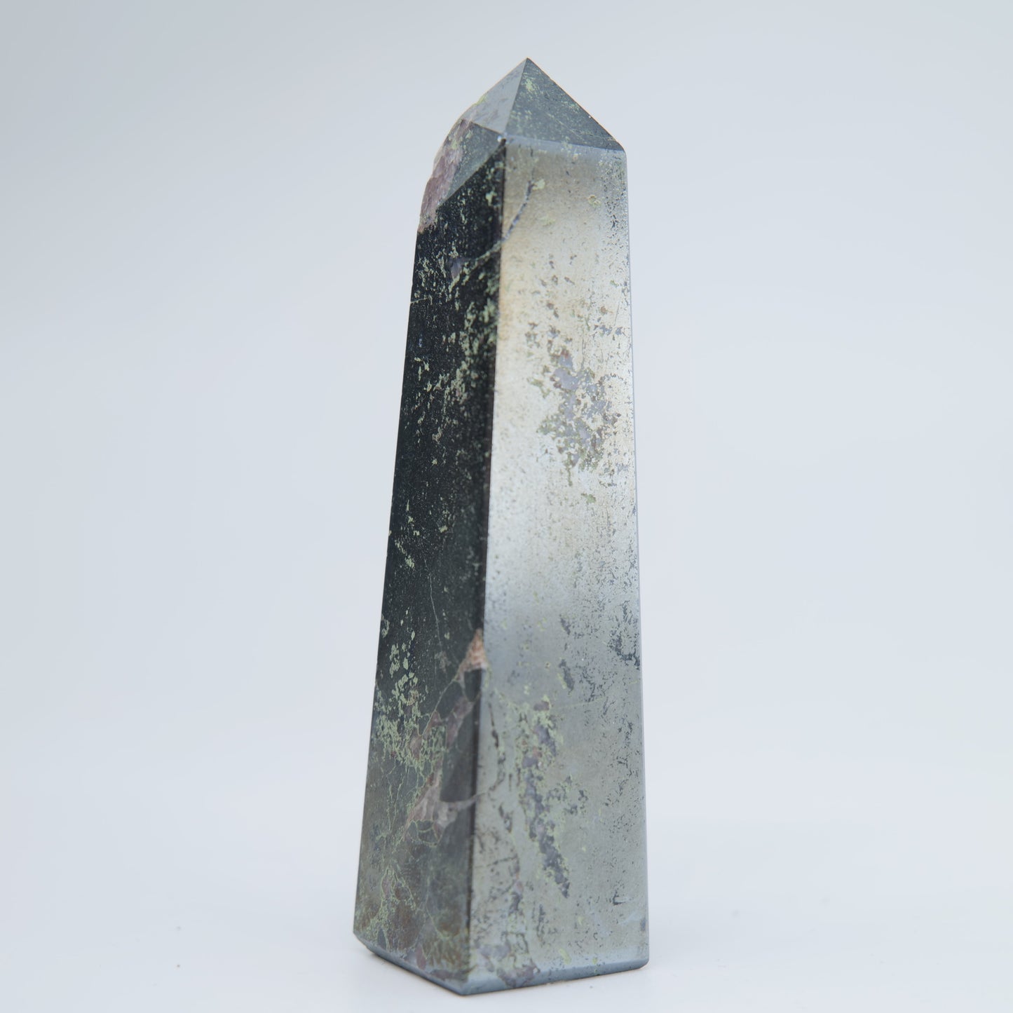 Hematite Tower 113g - Luna Panther