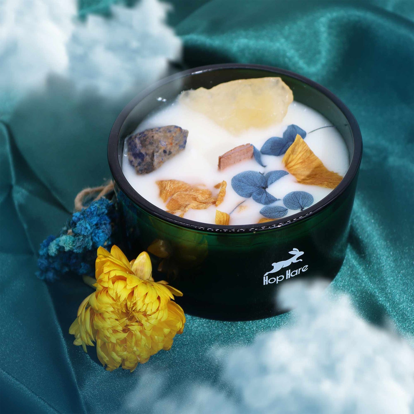 Hop Hare Crystal Magic Flower Candle - The Sun detail view 4 at Luna Panther