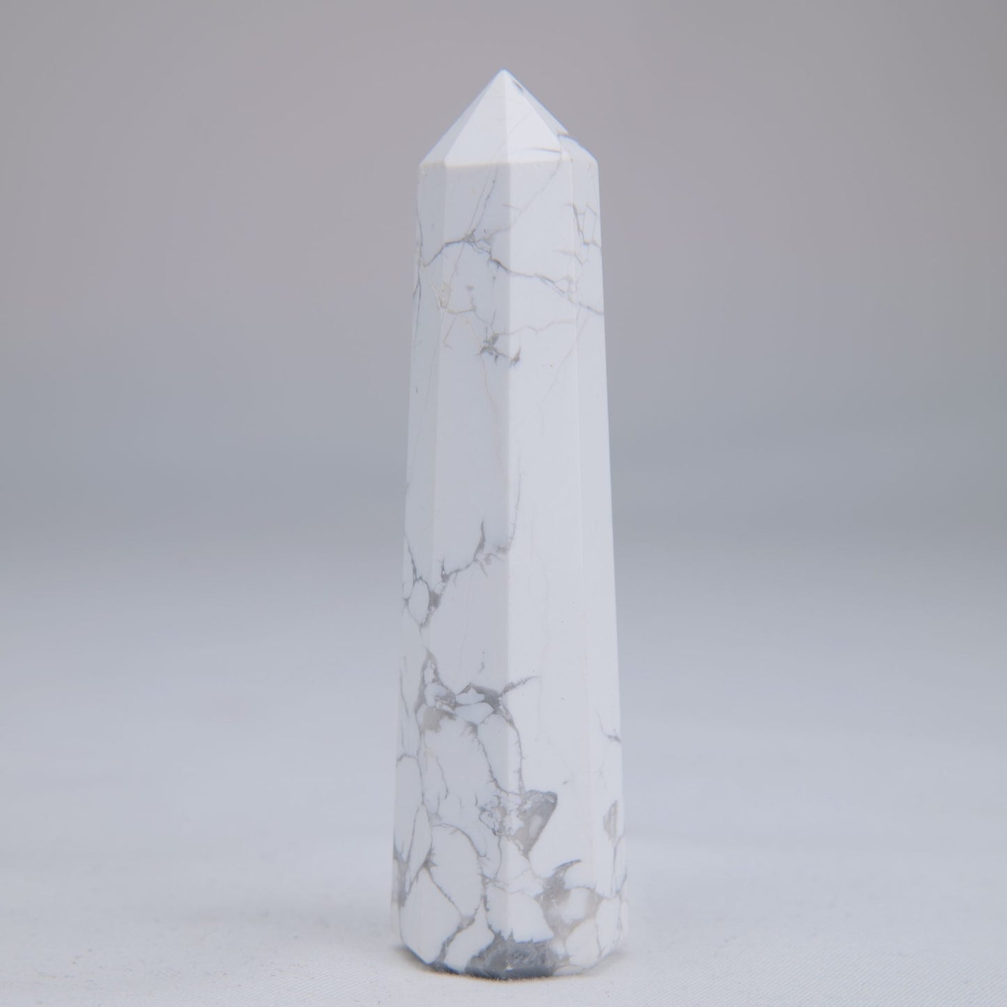 Howlite Point 78mm 54g - Luna Panther