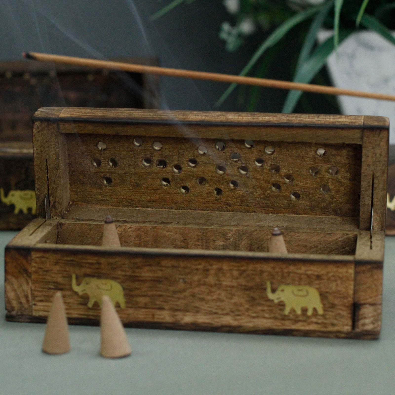Incense Cone Smoke Box 6" - Mango Wood - Luna Panther