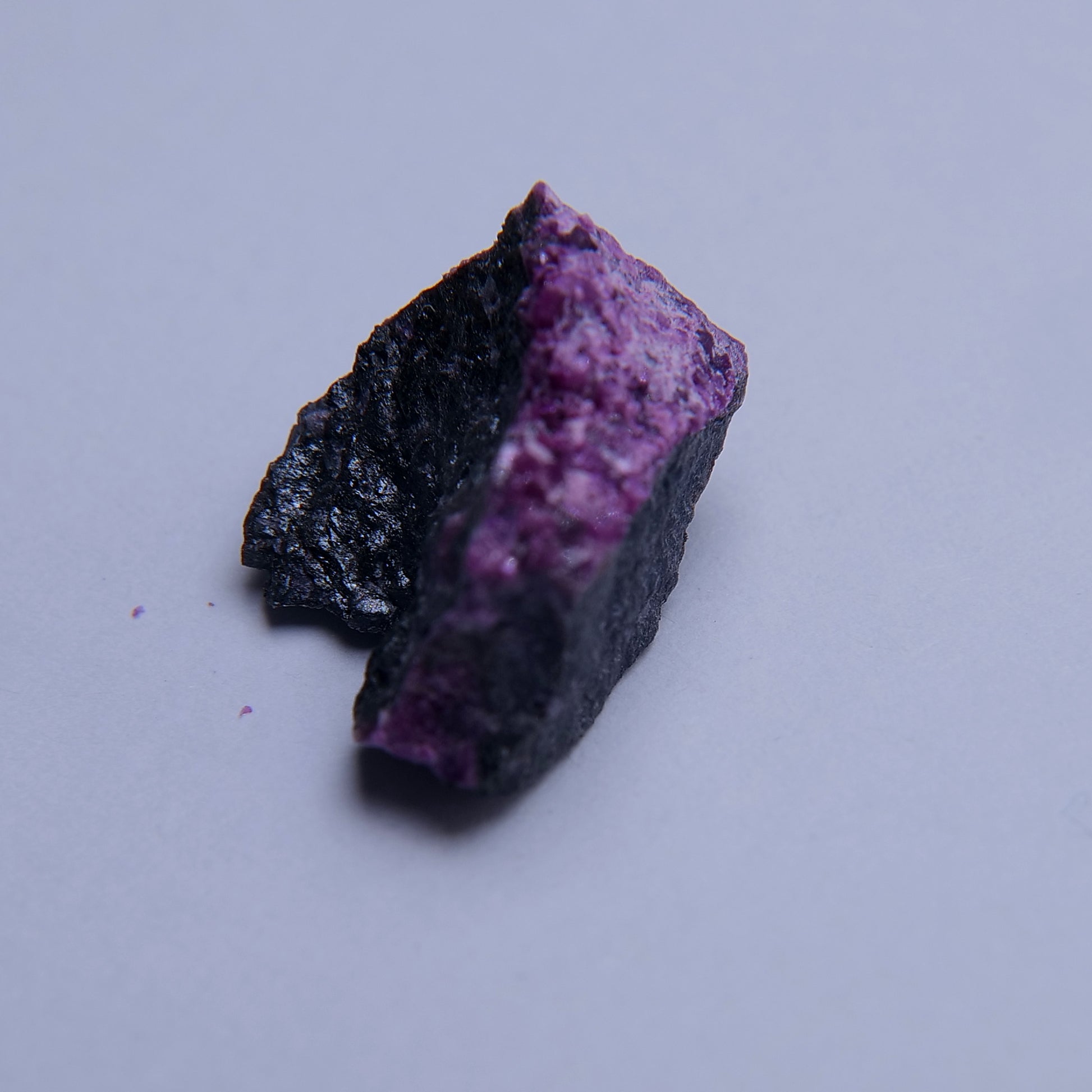 Kammererite from Kop Krom Mine, Kop Daglari, Turkey - Thumbnail