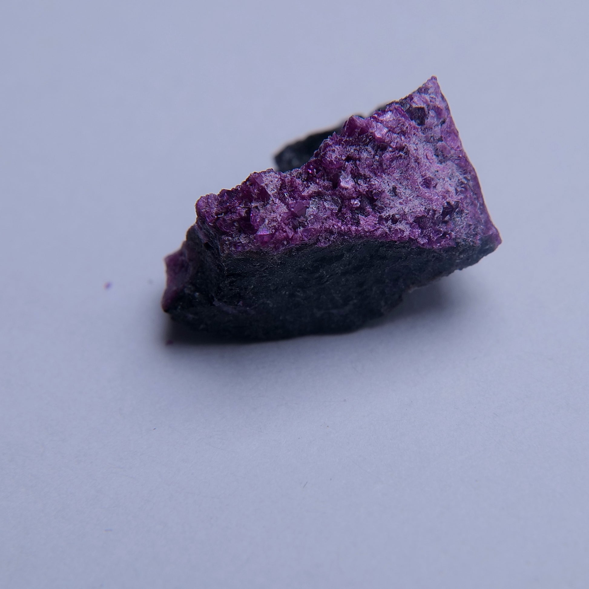 Kammererite from Kop Krom Mine, Kop Daglari, Turkey - Thumbnail
