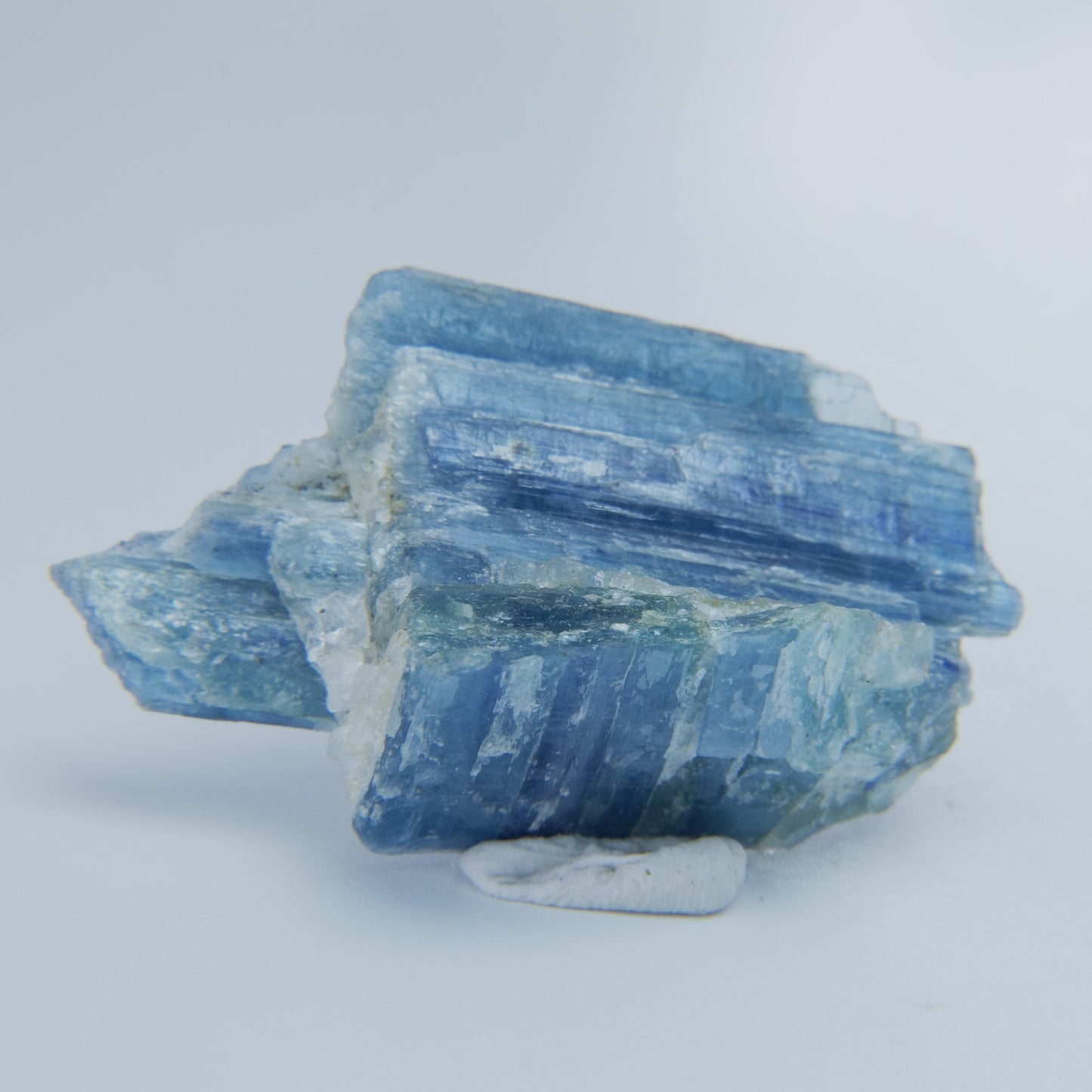 Kyanite Specimen — 19.00g (Pakistan) - Luna Panther