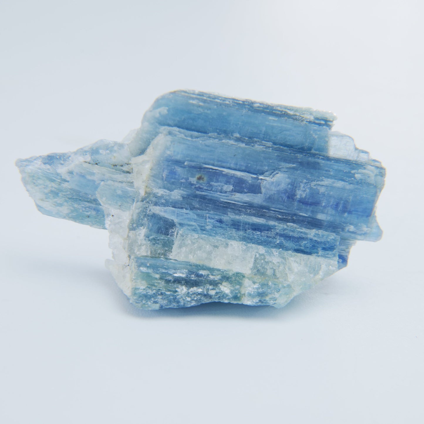Kyanite Specimen — 19.00g (Pakistan) - Luna Panther