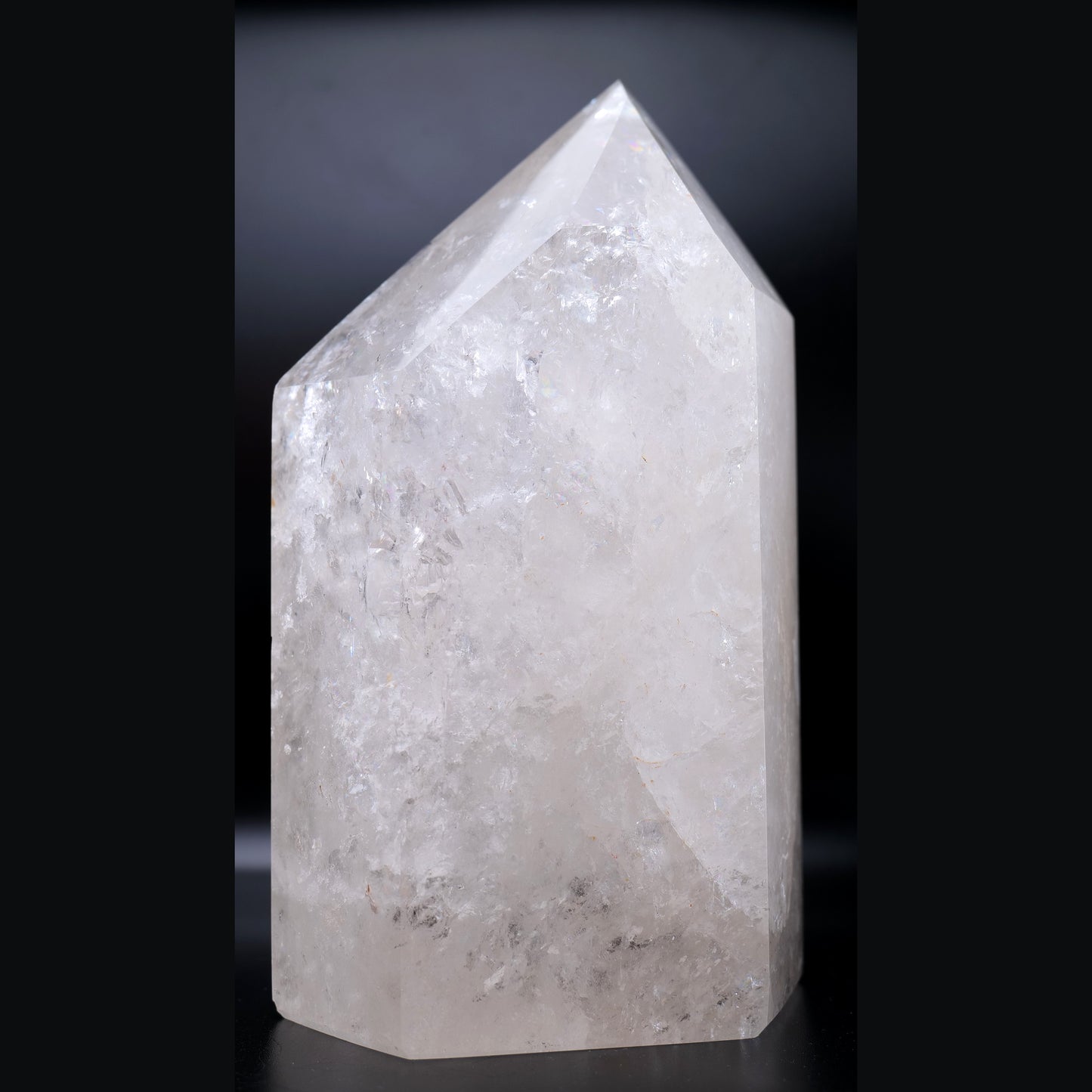 Large polished clear quartz tower, 2.85kg, 185 x 120 x 100mm