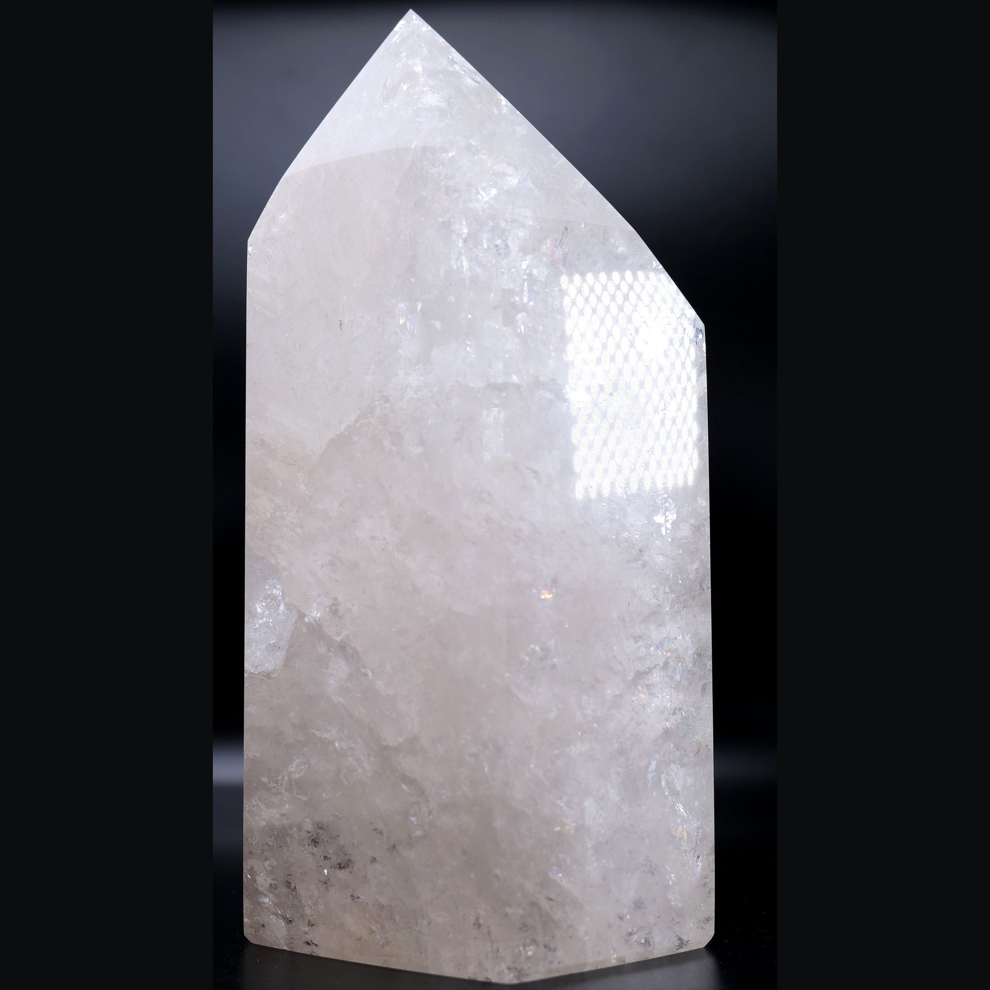 Large polished clear quartz tower, 2.85kg, 185 x 120 x 100mm