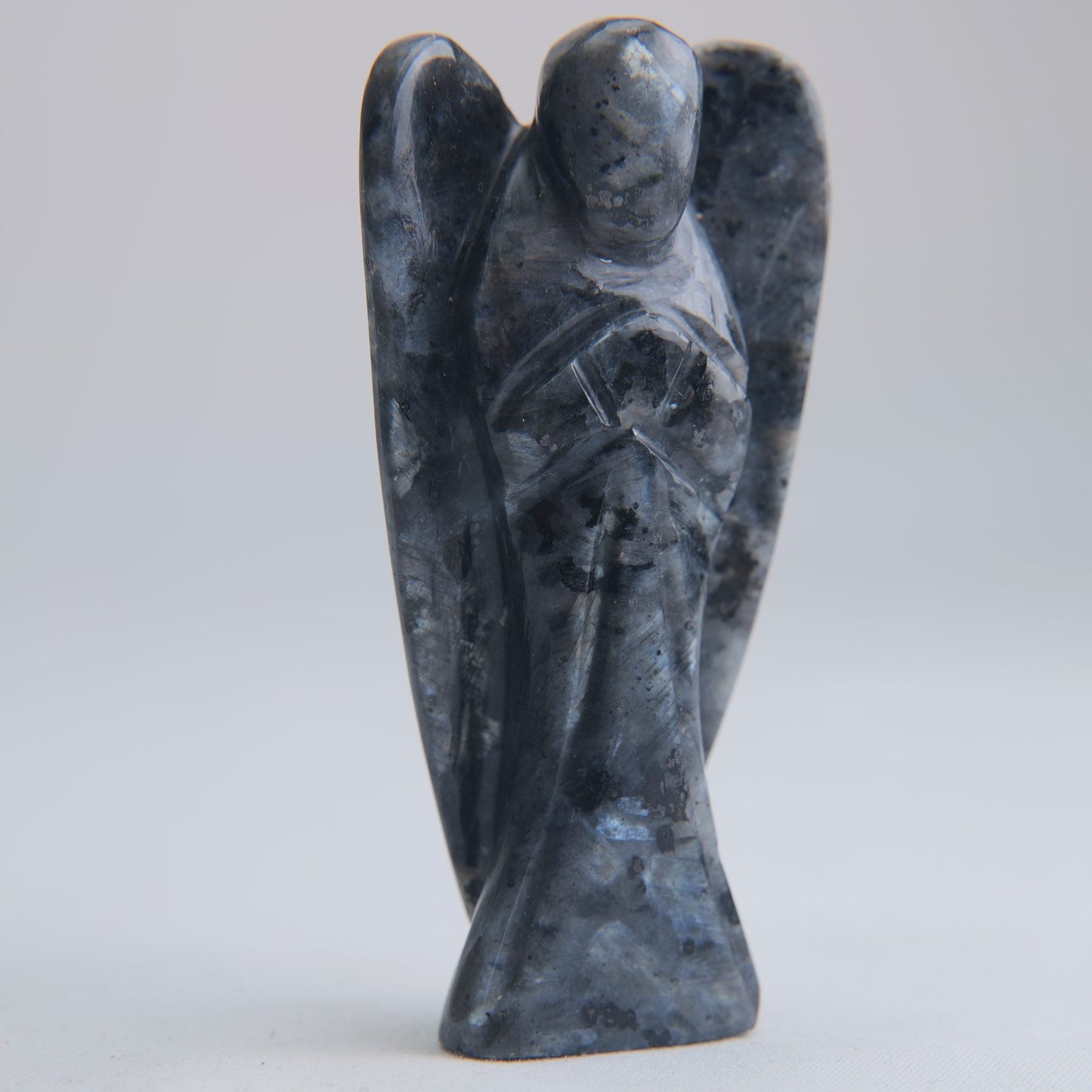 Larvikite Angel Carving 67g 78mm - Luna Panther