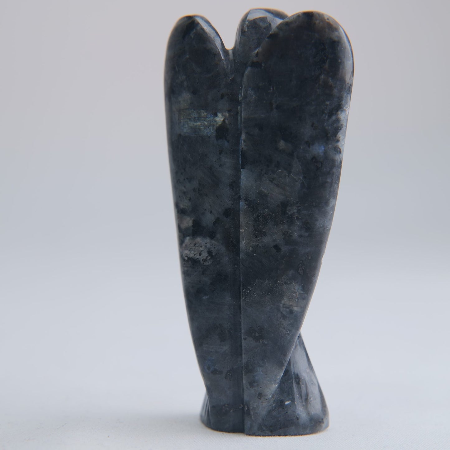 Larvikite Angel Carving 67g 78mm - Luna Panther