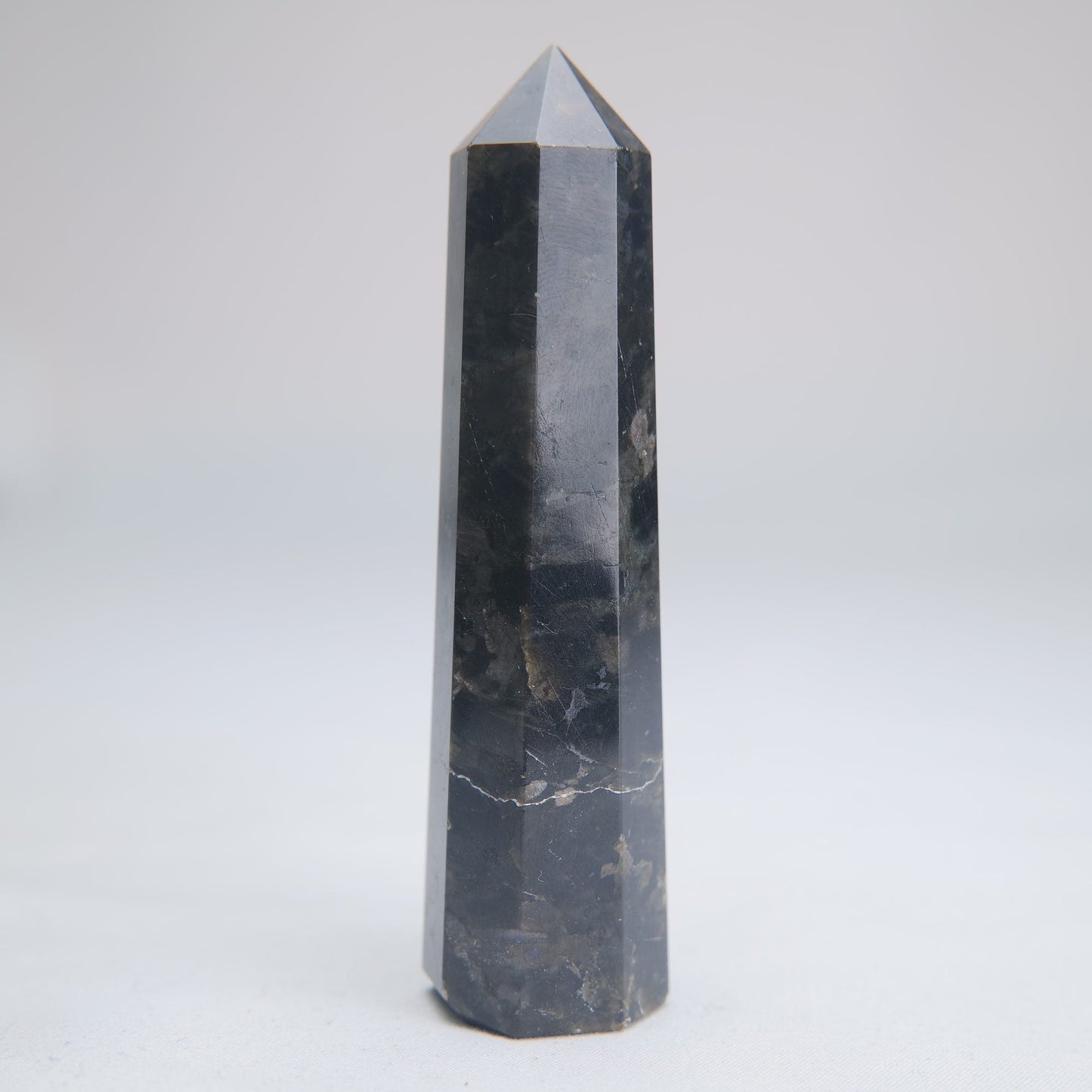 Larvikite Obelisk 100g 100mm - Luna Panther
