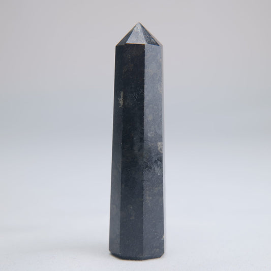 Larvikite Obelisk 15g 80mm - Luna Panther