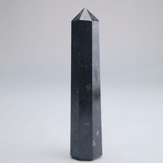 Larvikite Obelisk 70g 90mm - Luna Panther