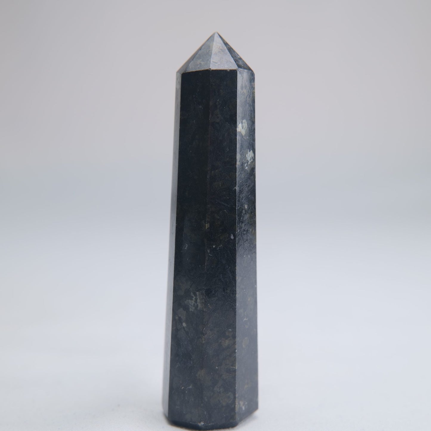 Larvikite Obelisk 73g 85mm - Luna Panther