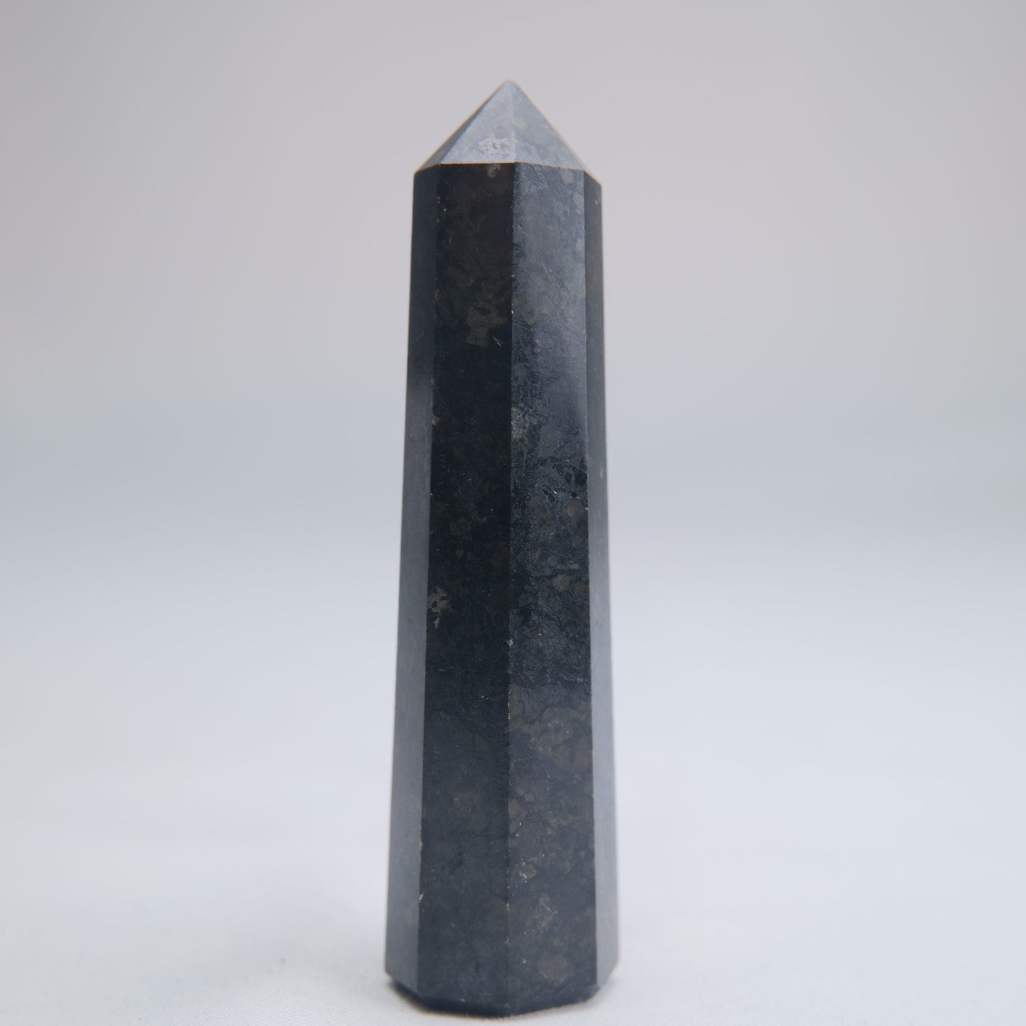 Larvikite Obelisk 73g 85mm - Luna Panther