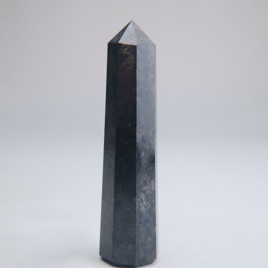 Larvikite Obelisk 73g 85mm - Luna Panther