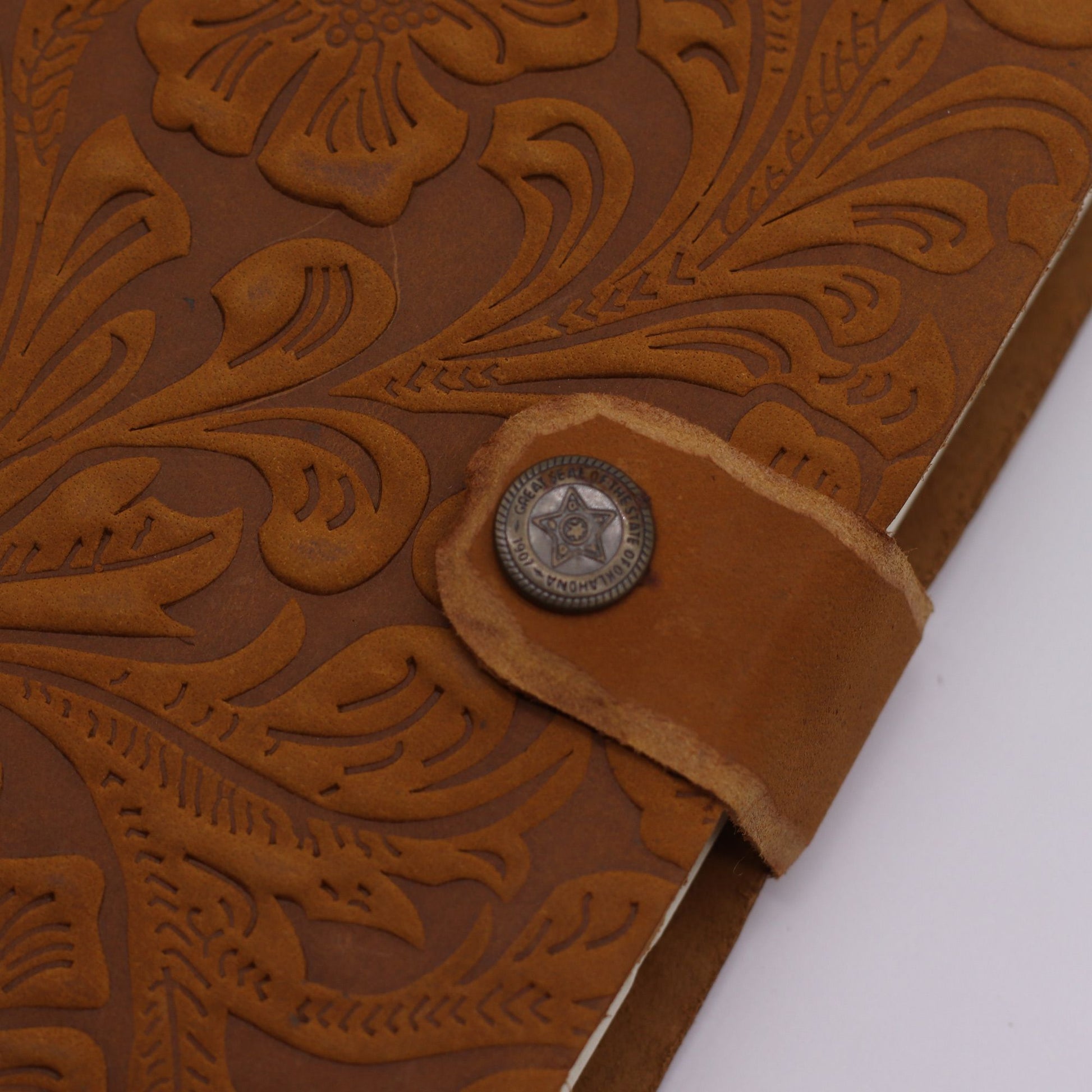 Leather Embossed Notebook - Tan Floral Pattern - 17.8×12.7 cm - Luna Panther