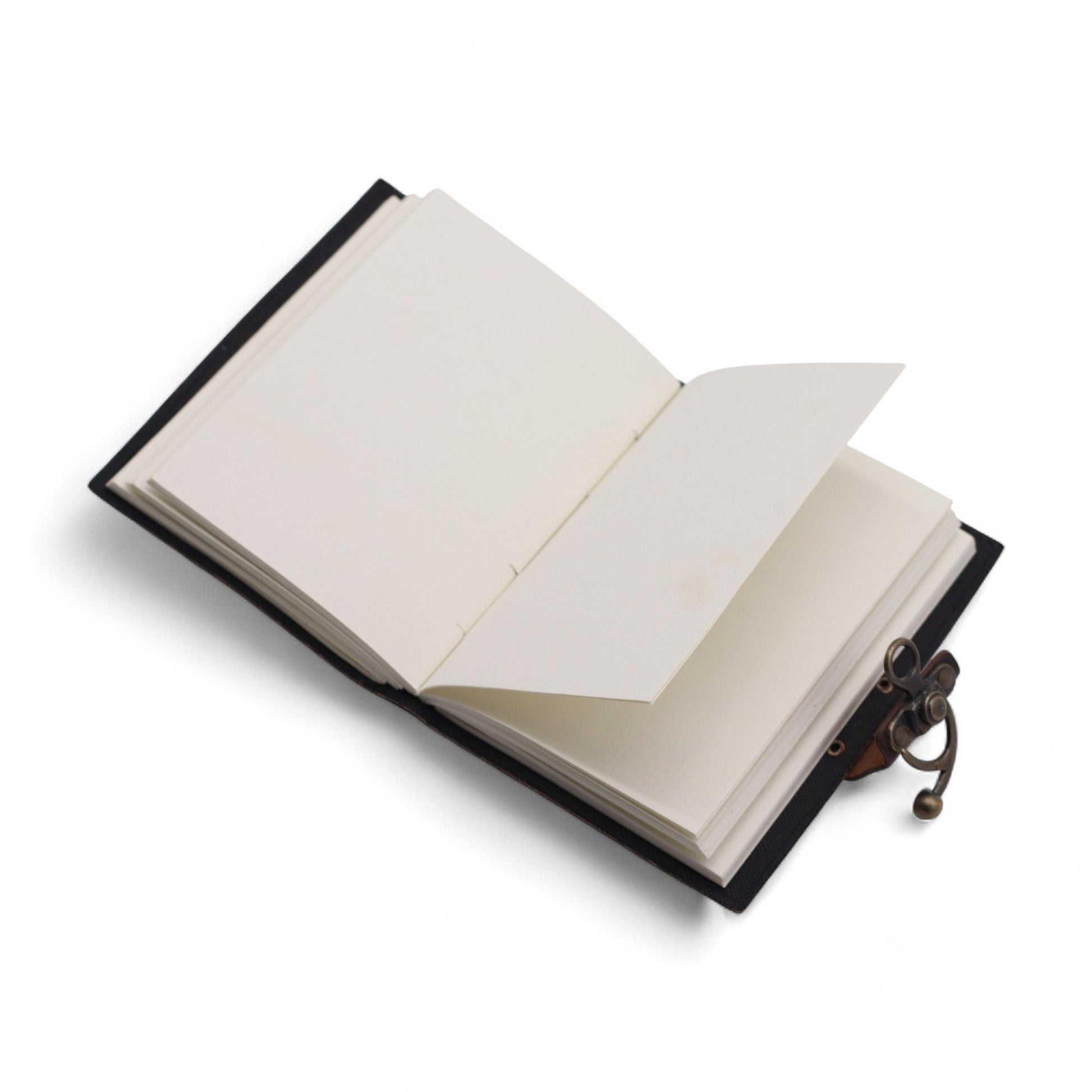 Leather Printed Notebook - Never Give Up On Your Dreams - 17.8×12.7 cm - Luna Panther