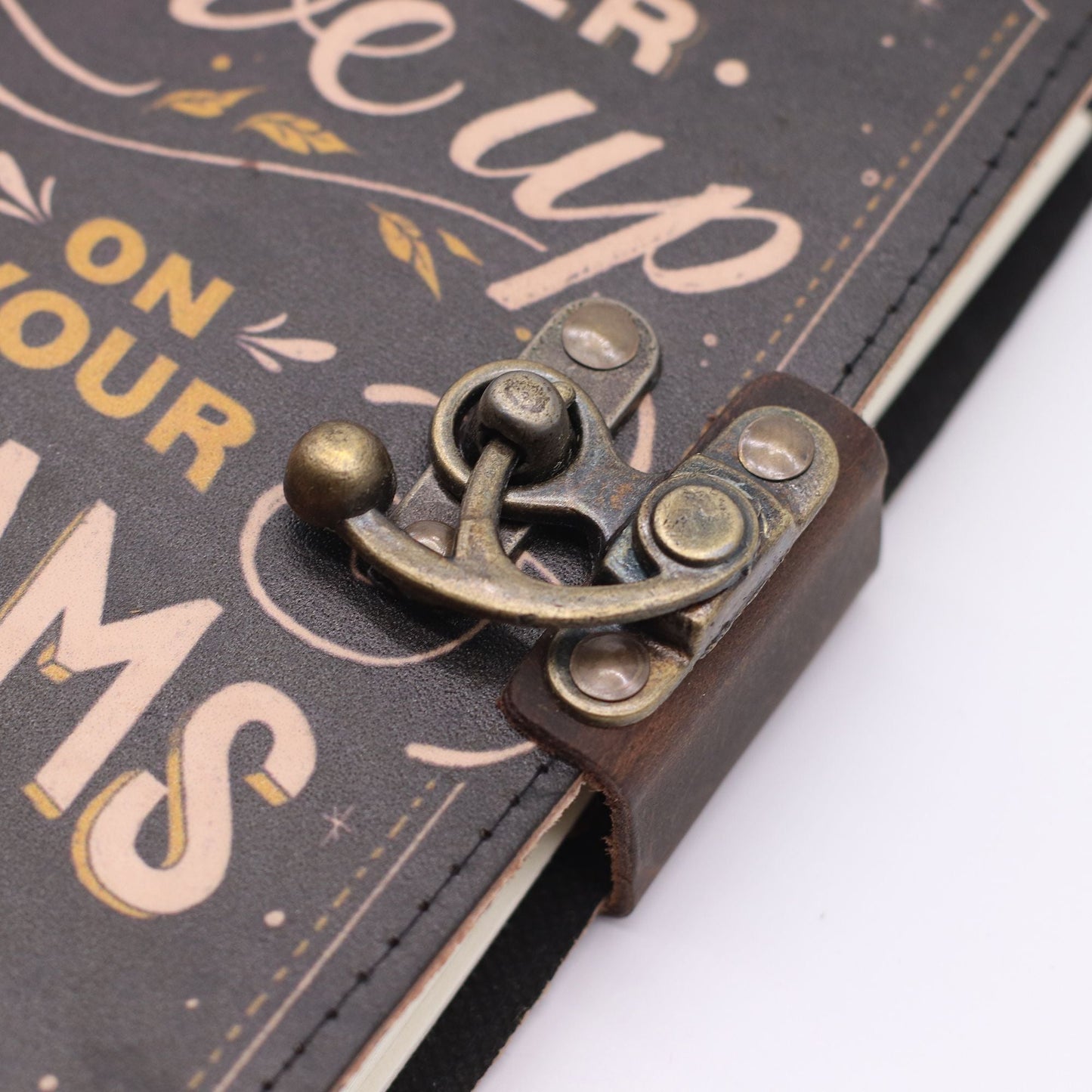 Leather Printed Notebook - Never Give Up On Your Dreams - 17.8×12.7 cm - Luna Panther