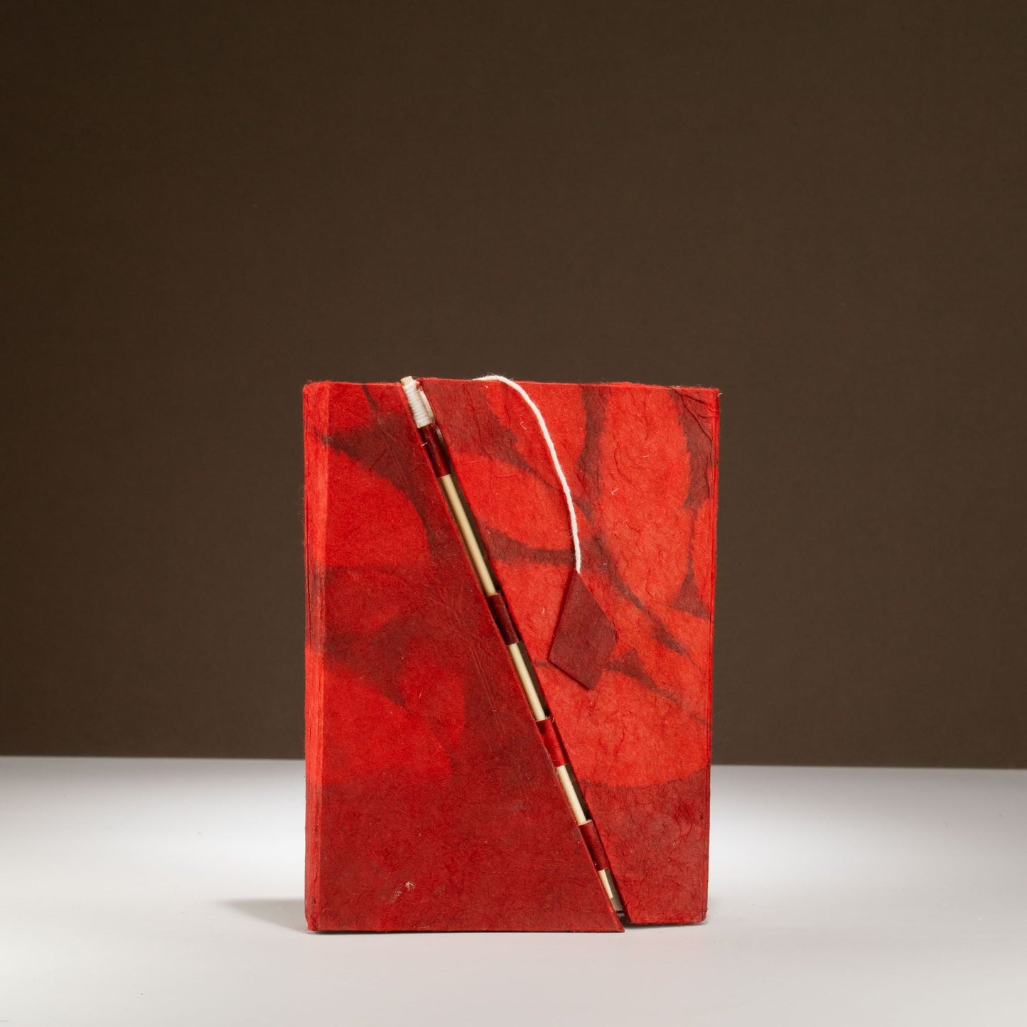 Lokta Bold Floral Bamboo Lock Notebook - Medium (15x12cm) - 45 Leaves - Ruby - Luna Panther