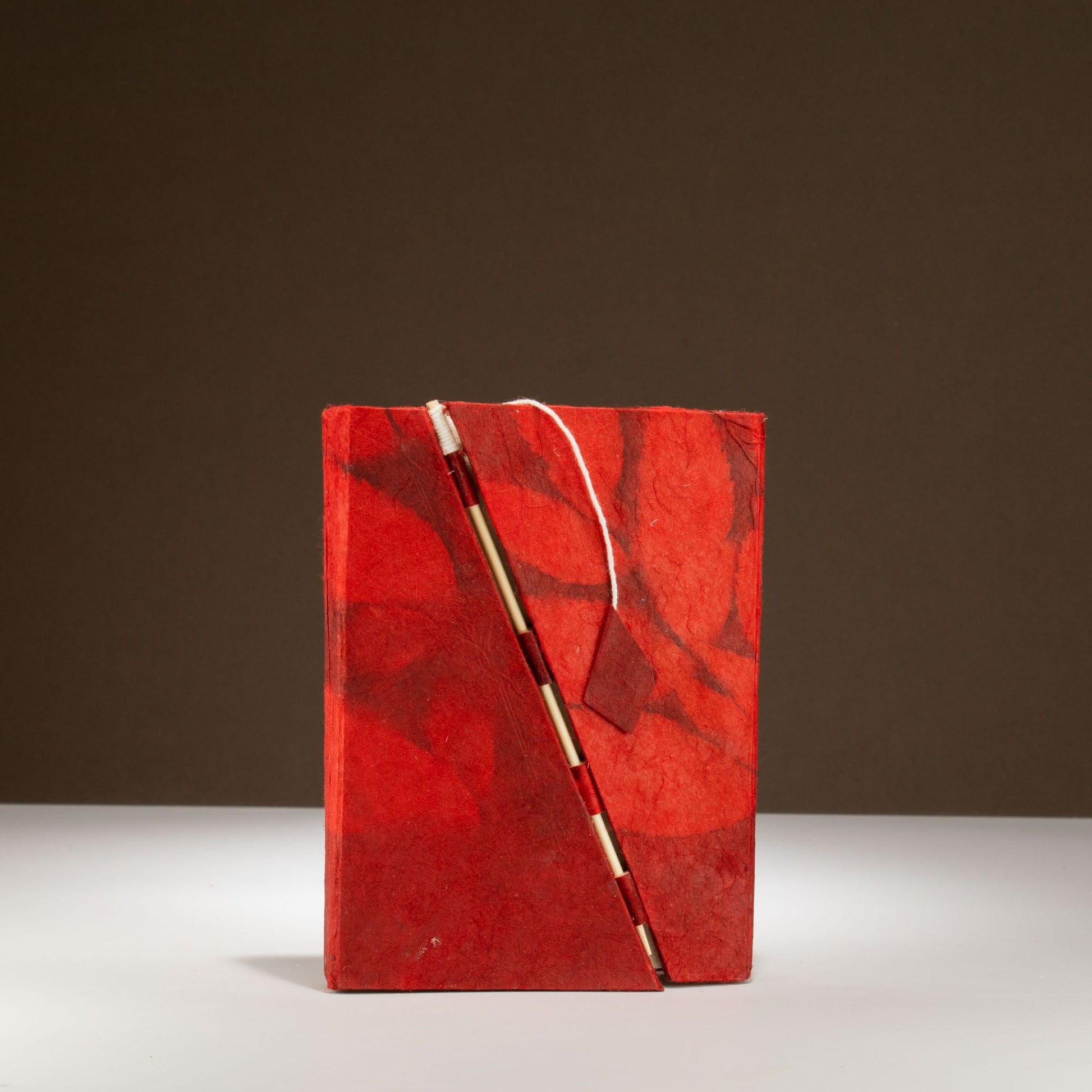 Lokta Bold Floral Bamboo Lock Notebook - Medium (15x12cm) - 45 Leaves - Ruby - Luna Panther