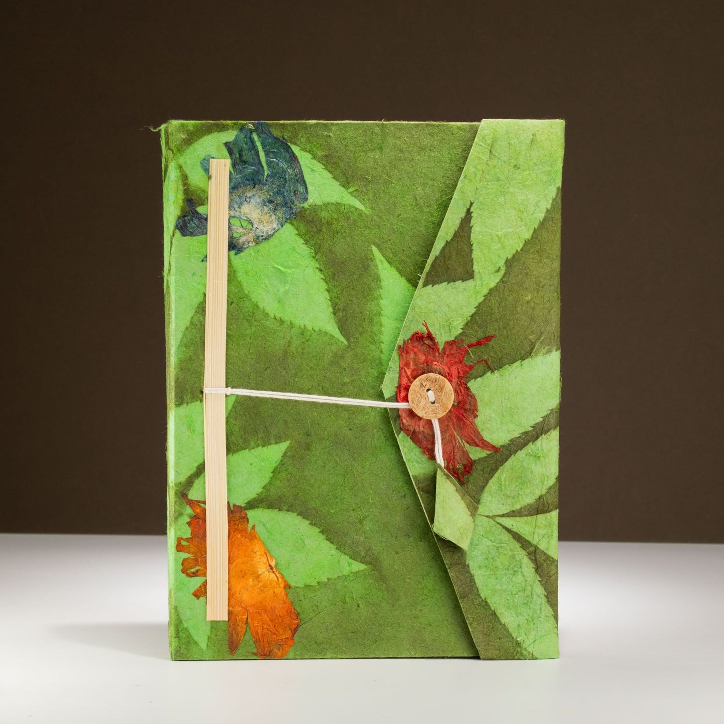 Lokta Bold Floral Notebook - Large (21x15cm) - 45 Leaves - Includes Bookmark - Moss Green - Luna Panther