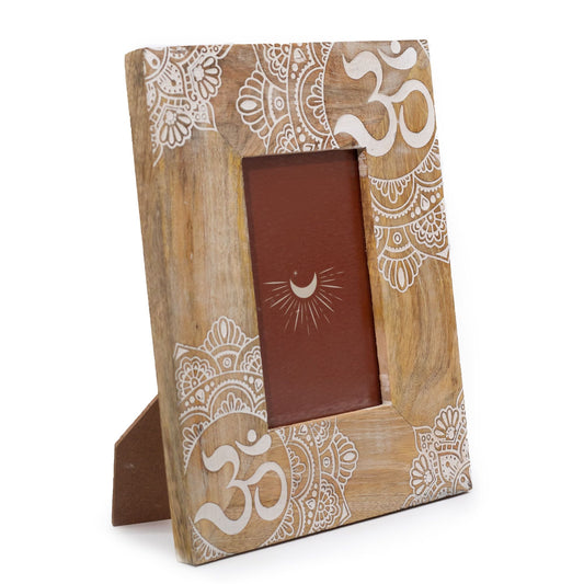 White mango wood mandala picture frame for 10 x 15cm photo, approx. 26 x 20 x 2cm