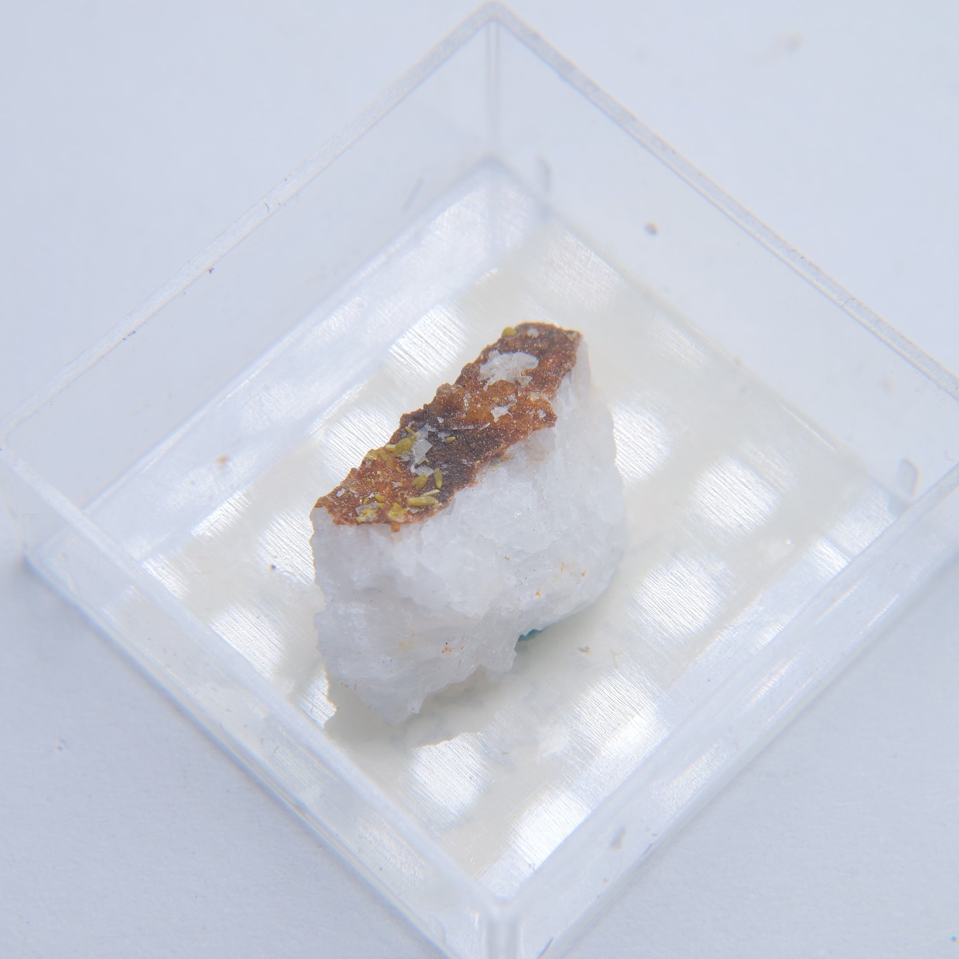 Mimetite & Baryte from Dry Gill Mine, Caldbeck Fells, Cumbria - 8g