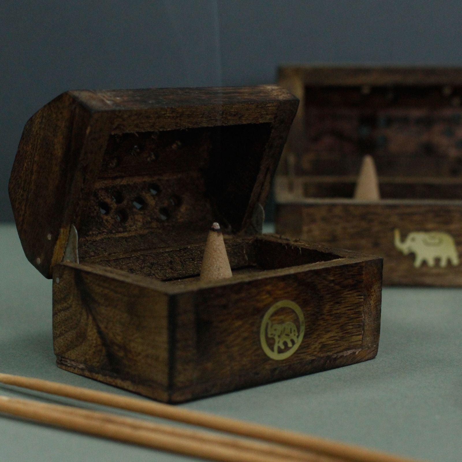 Mini Incense Cone Smoke Box - Mango Wood - Luna Panther