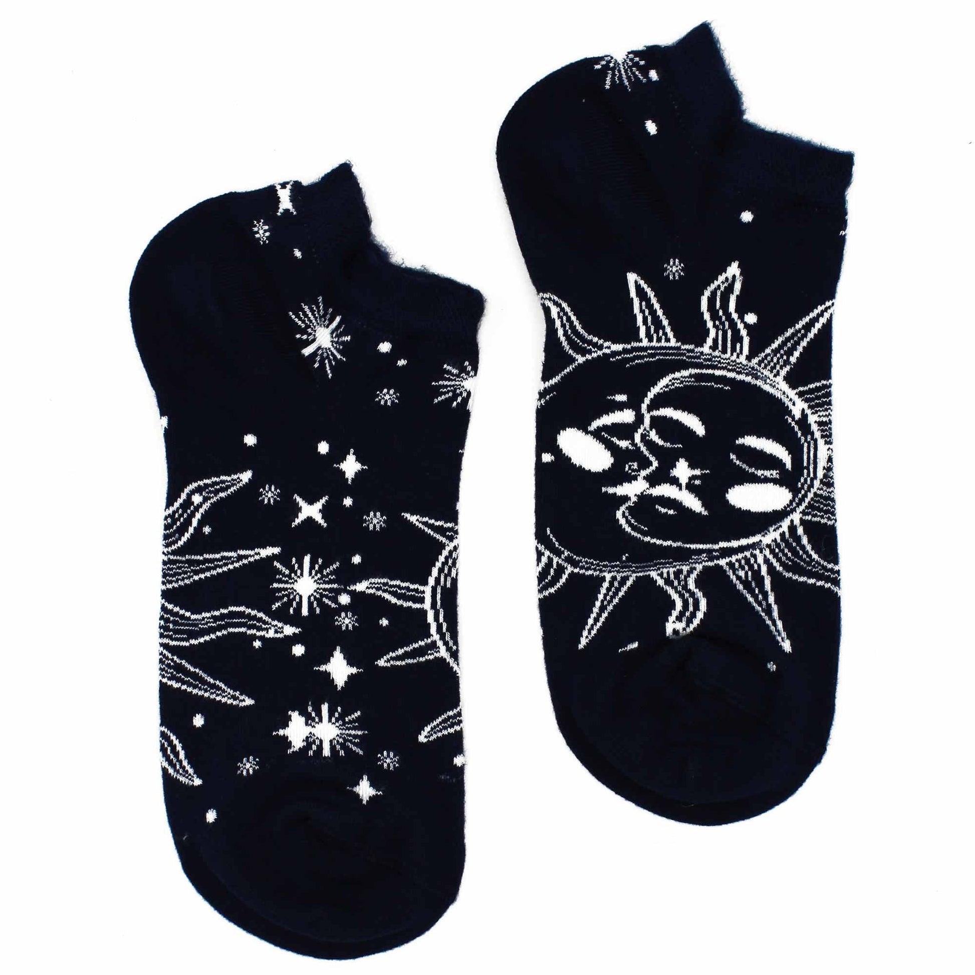 Polished M/L Hop Hare Bamboo Socks Low (7.5-11.5) - Sun and Moon featuring natural patterning and unique variations - Luna Panther