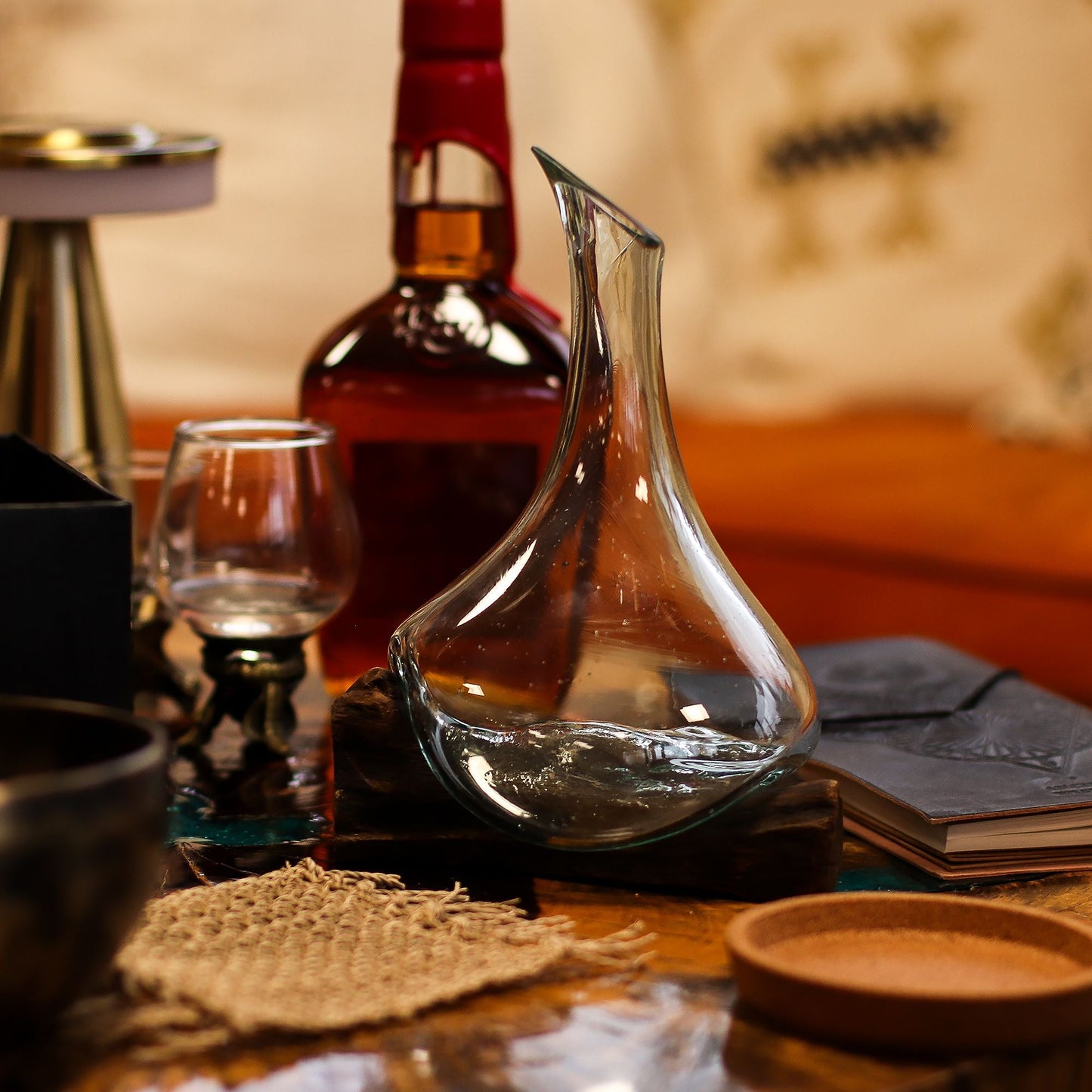 Molten Glass Mini Decanter on Wood 20cm - Luna Panther